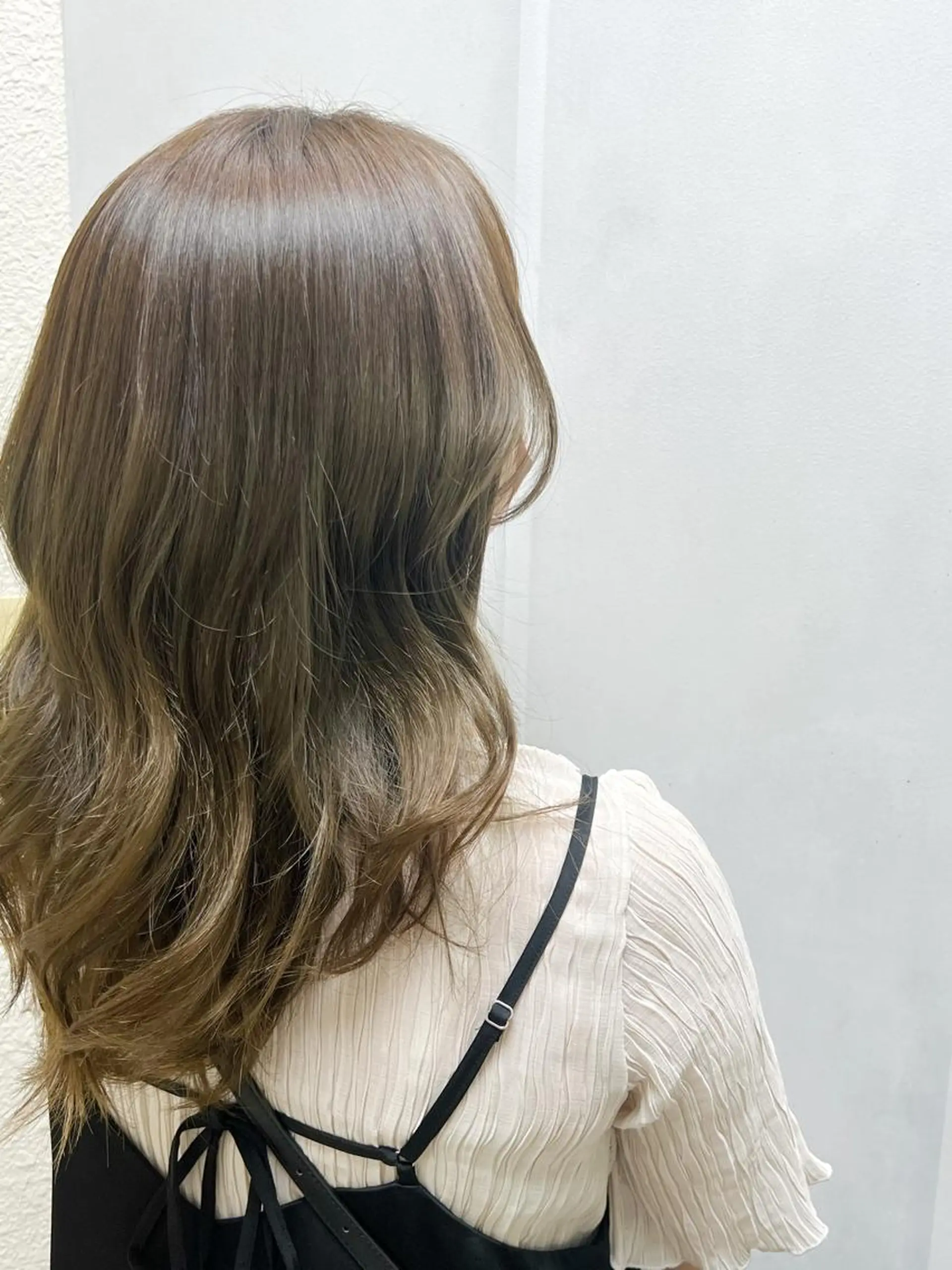 ロング カラー グレージュ オリーブグレージュ オリーブグレー 🦋.*˚オタク美容 師アキバノノカ🦋のヘアスタイル