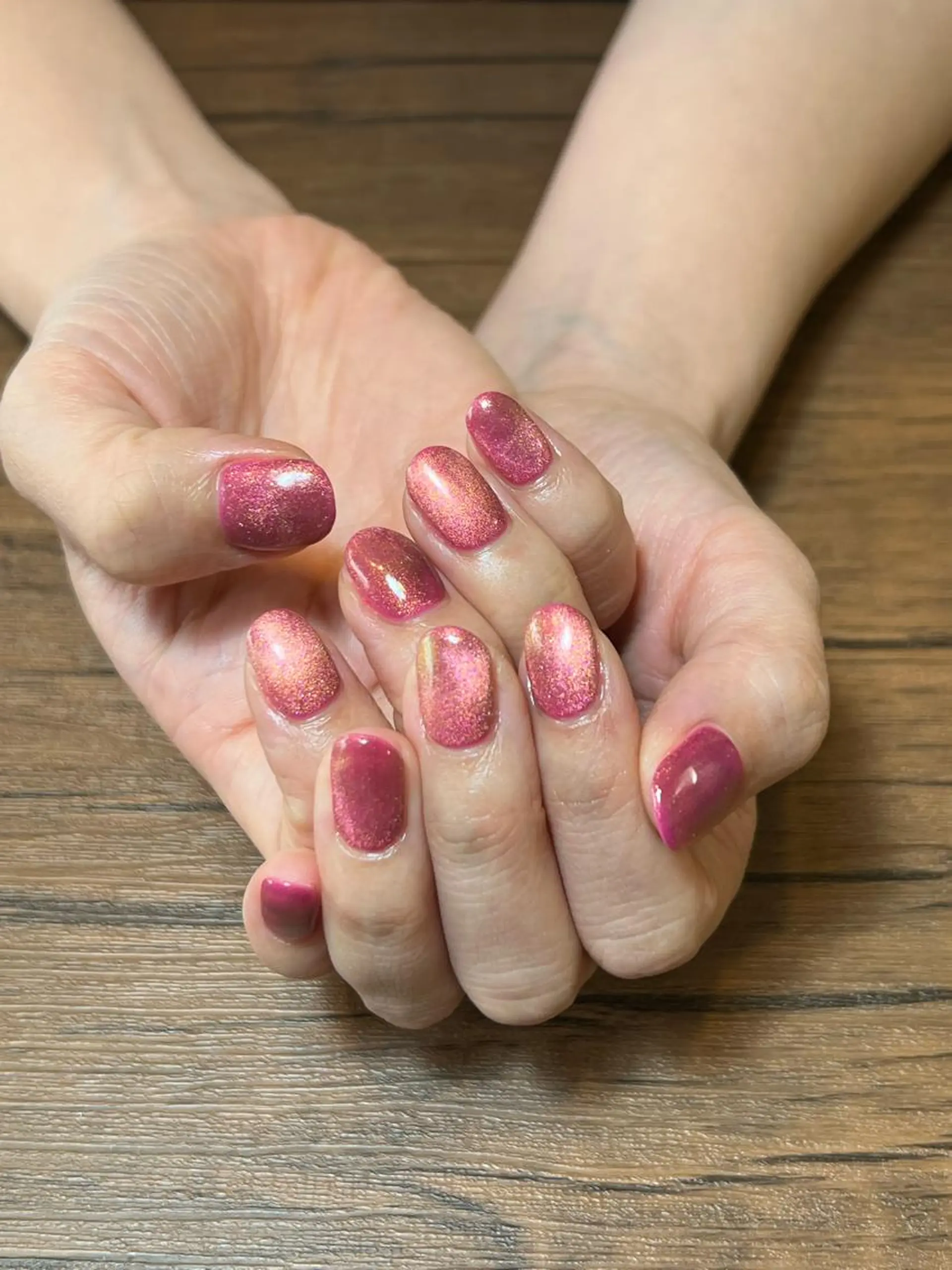 ネイル マグネットネイル HENRIETTA NAILSALONのネイルデザイン