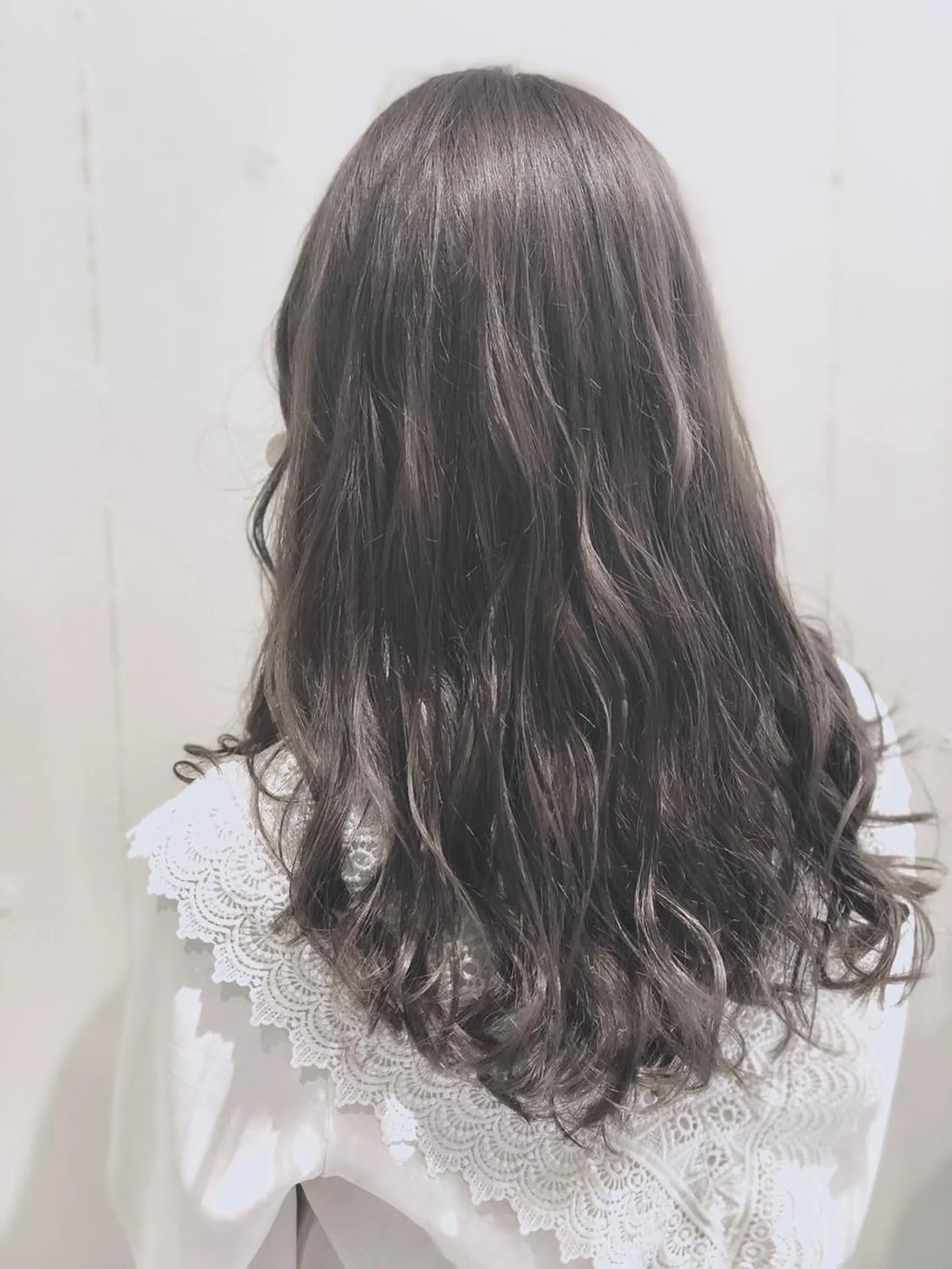 セミロング カラー パーマ ヘアアレンジ バレイヤージュ ブリーチ 透明感カラー グラデーションカラー グレージュ 【ツヤ髪美容師】 ツダケイスケのヘアスタイル