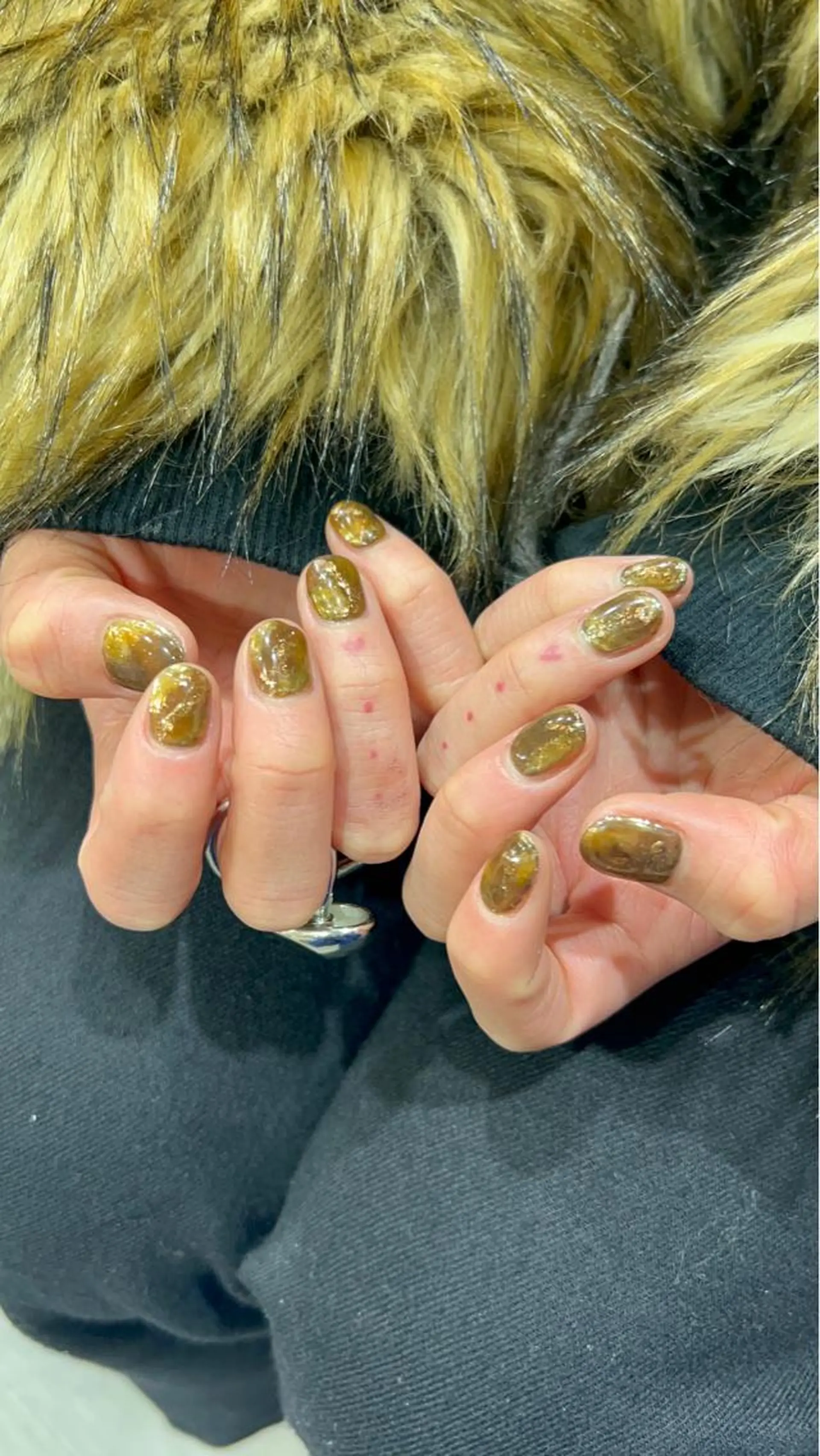 ミディアム 暖色ｶﾗｰ/ﾚｲﾔｰ ｶｯﾄ/Yunaのヘアスタイル