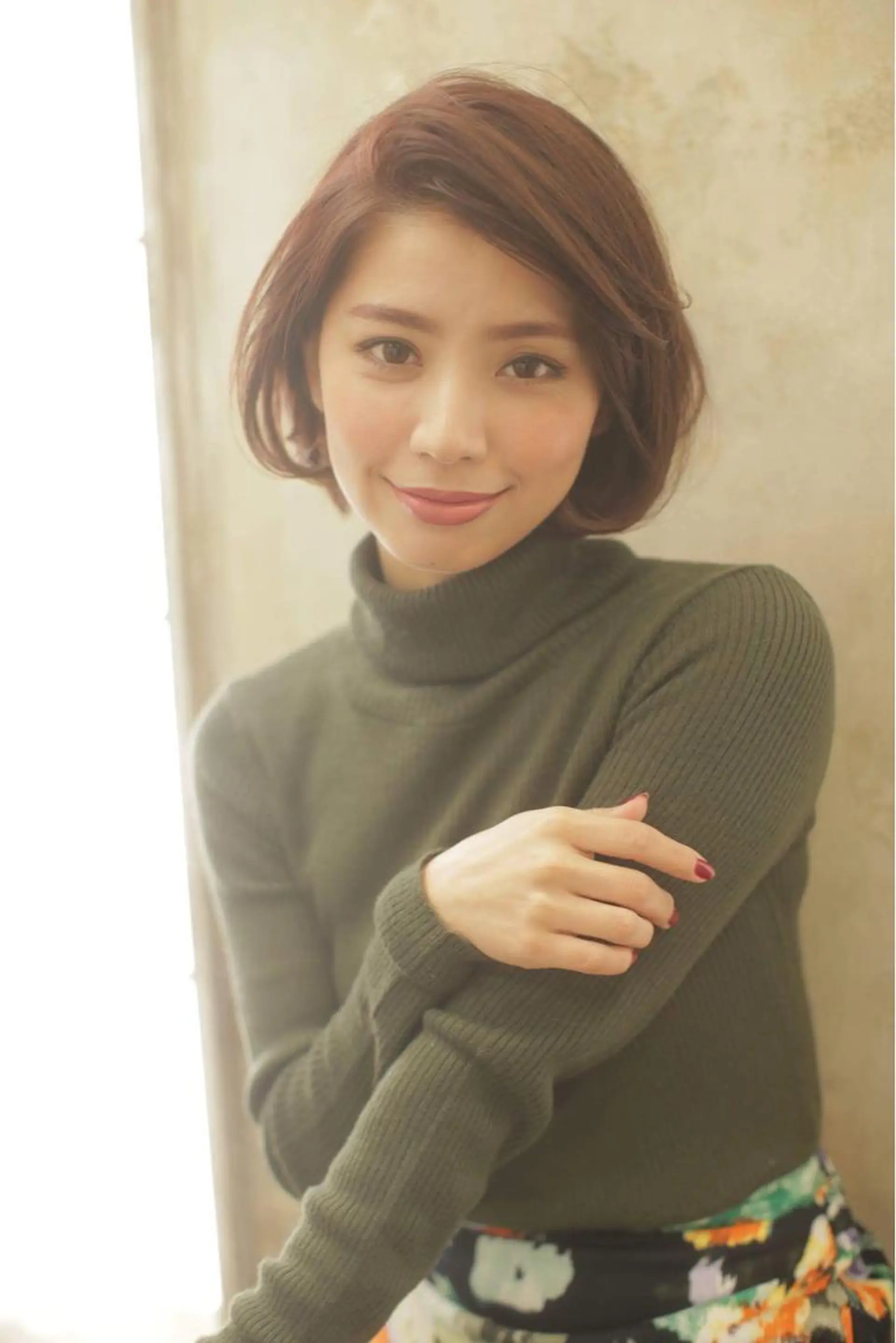 ショート カラー 黒髪 ボブ 斜めバング 似合わせカット ショートヘア エイト ウメダのヘアスタイル