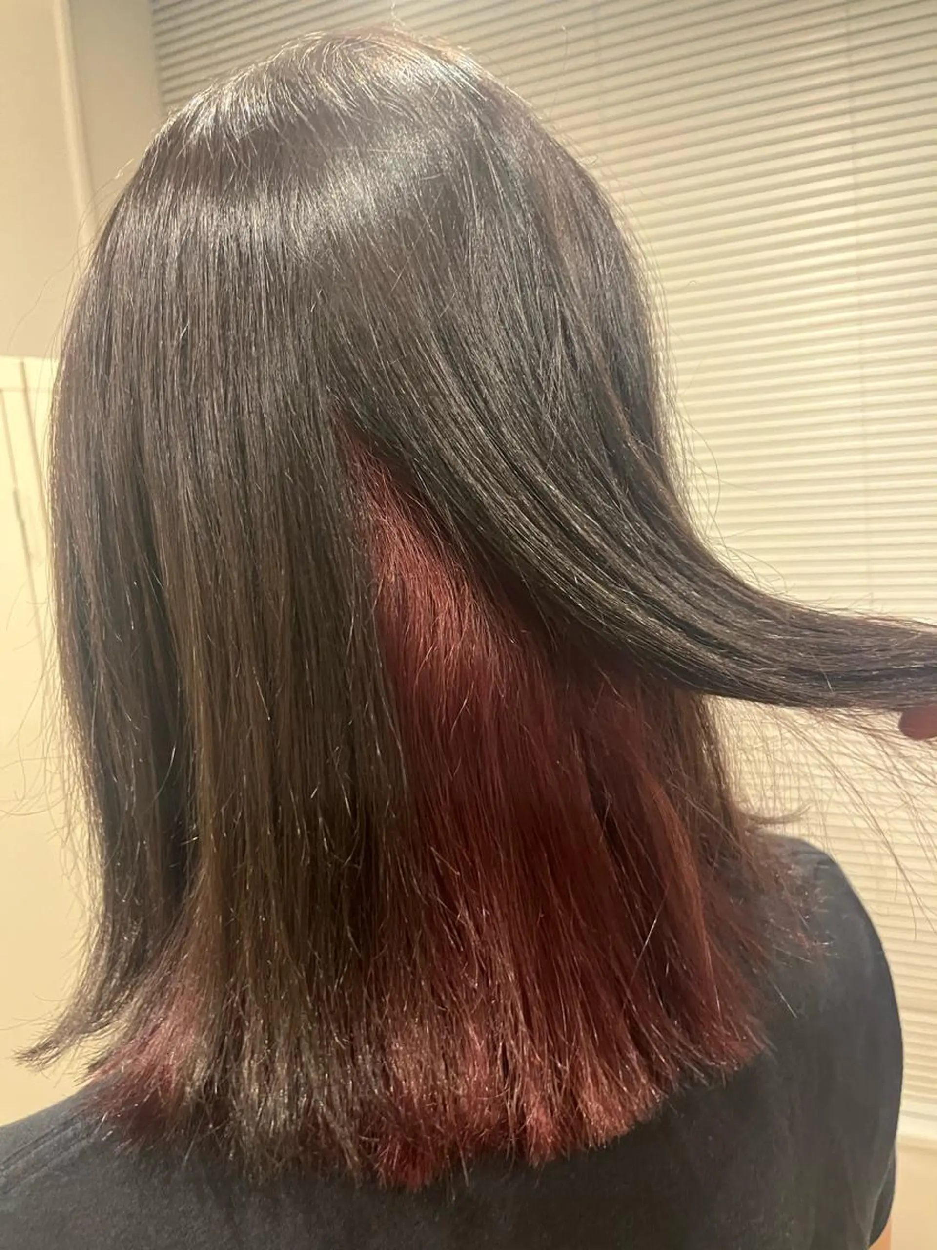 カラー インナーカラー 藤原 智恵のヘアスタイル