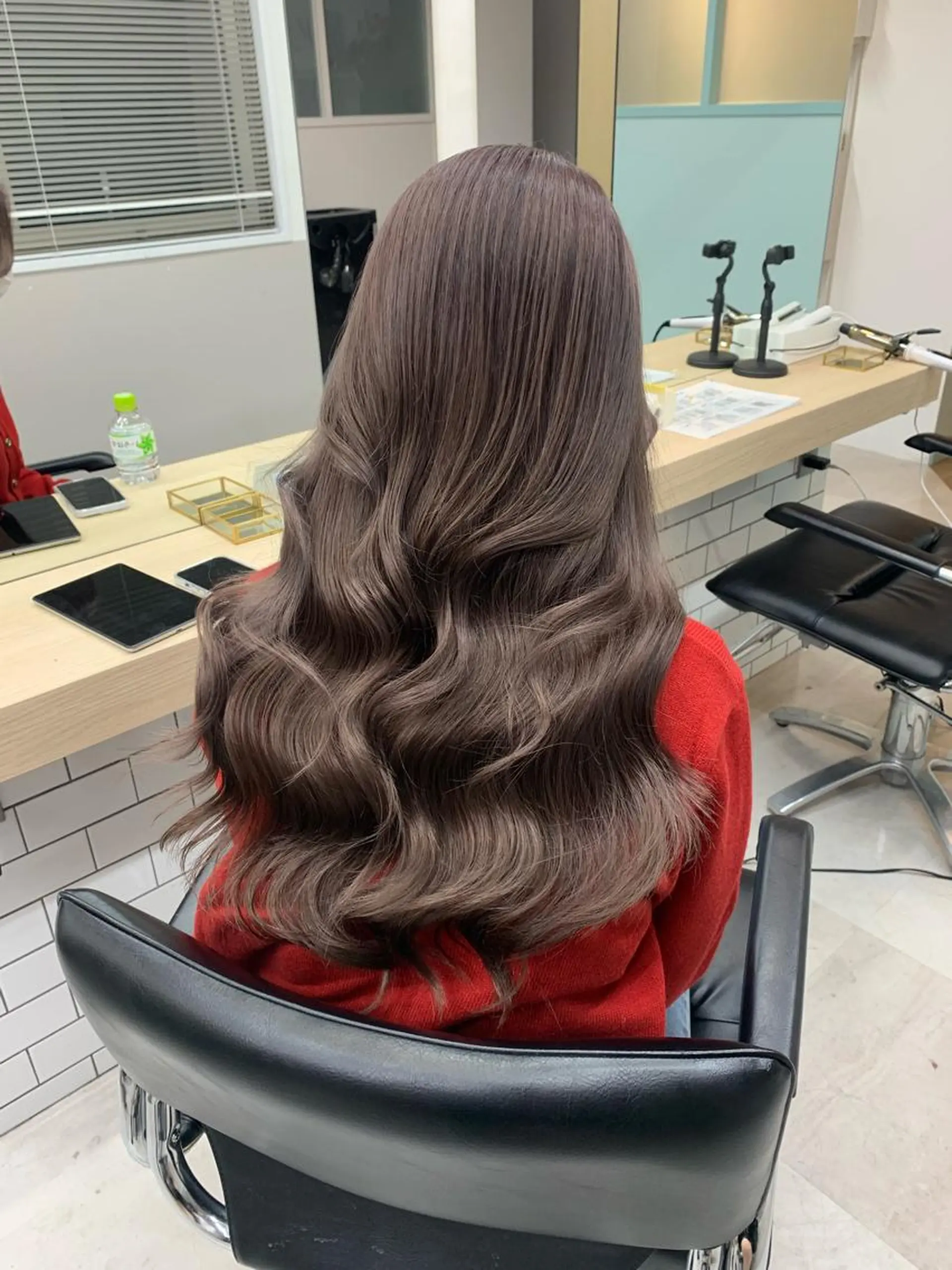 ロング カラー 中井 一葉のヘアスタイル