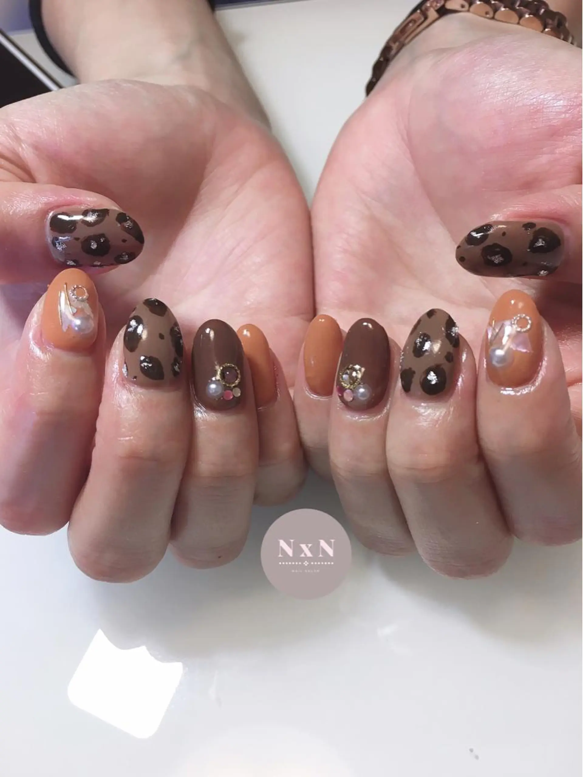 ネイル アニマル柄 ブラウン ジェルネイル ぷっくりネイル nail salon N×Nのネイルデザイン