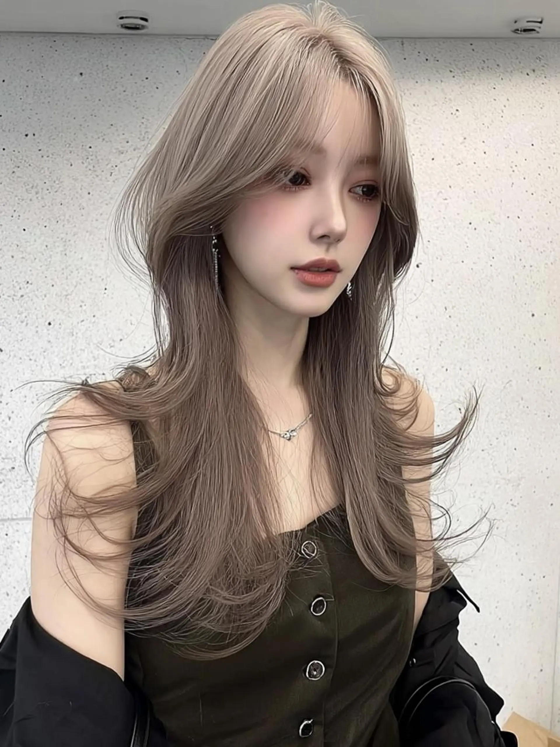 ロング ボブ 顔まわりレイヤー 髪質改善 韓国風ヘア レイヤーカット ヘアカラー トリートメント 大久保 雪乃🌛のヘアスタイル