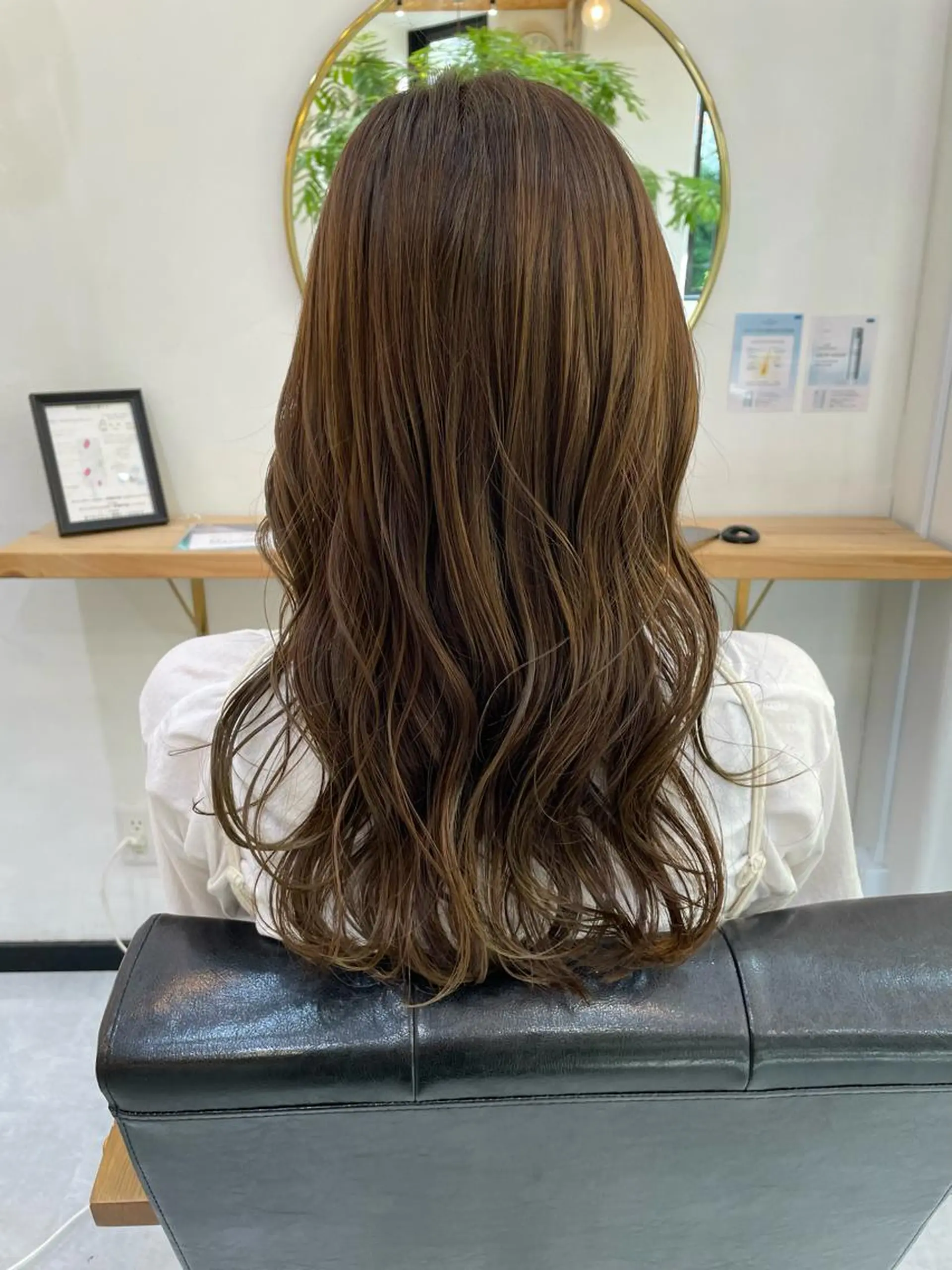 セミロング カラー 高梨 菜々のヘアスタイル