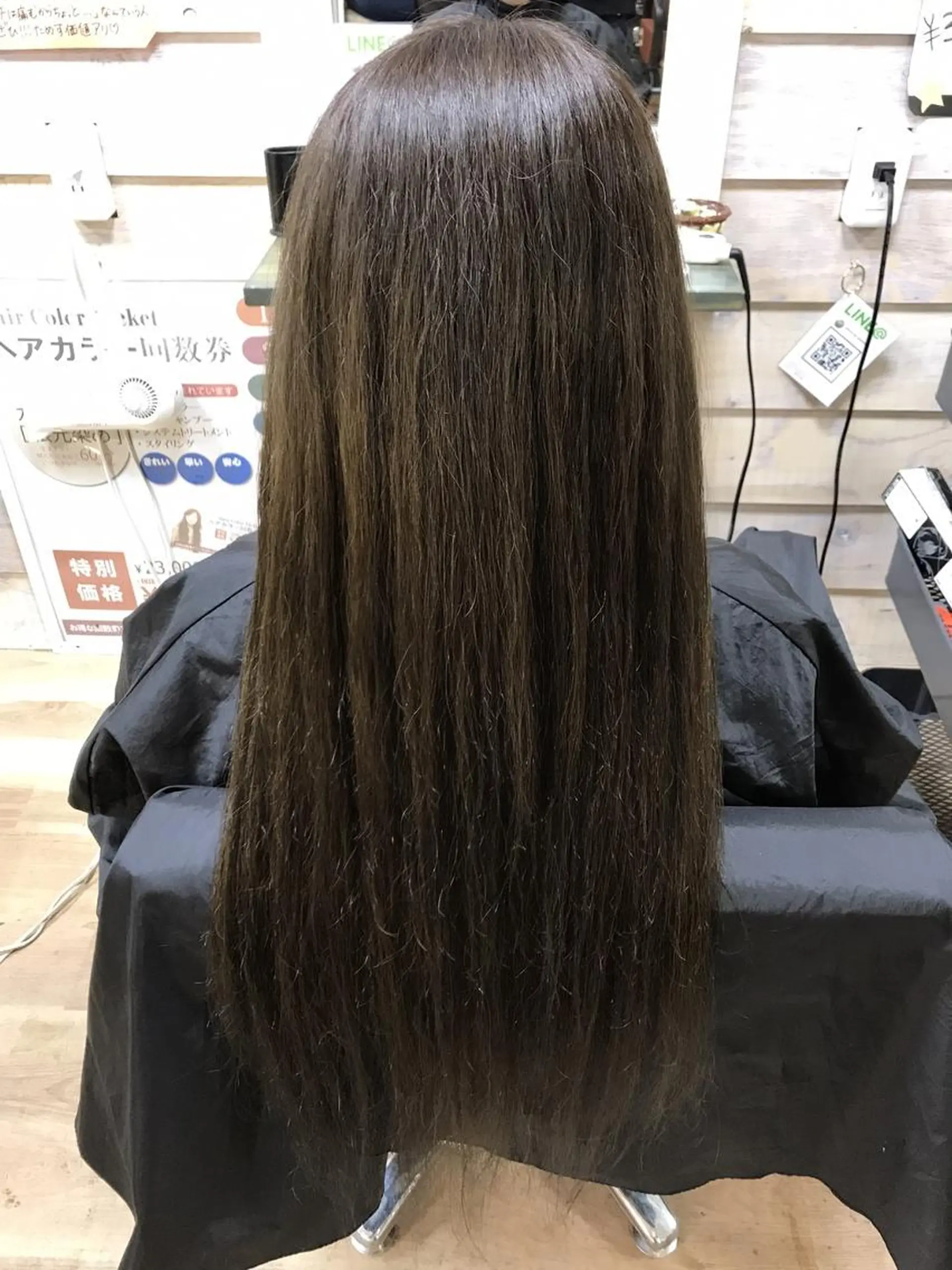 ミディアム anyhow academyのヘアスタイル