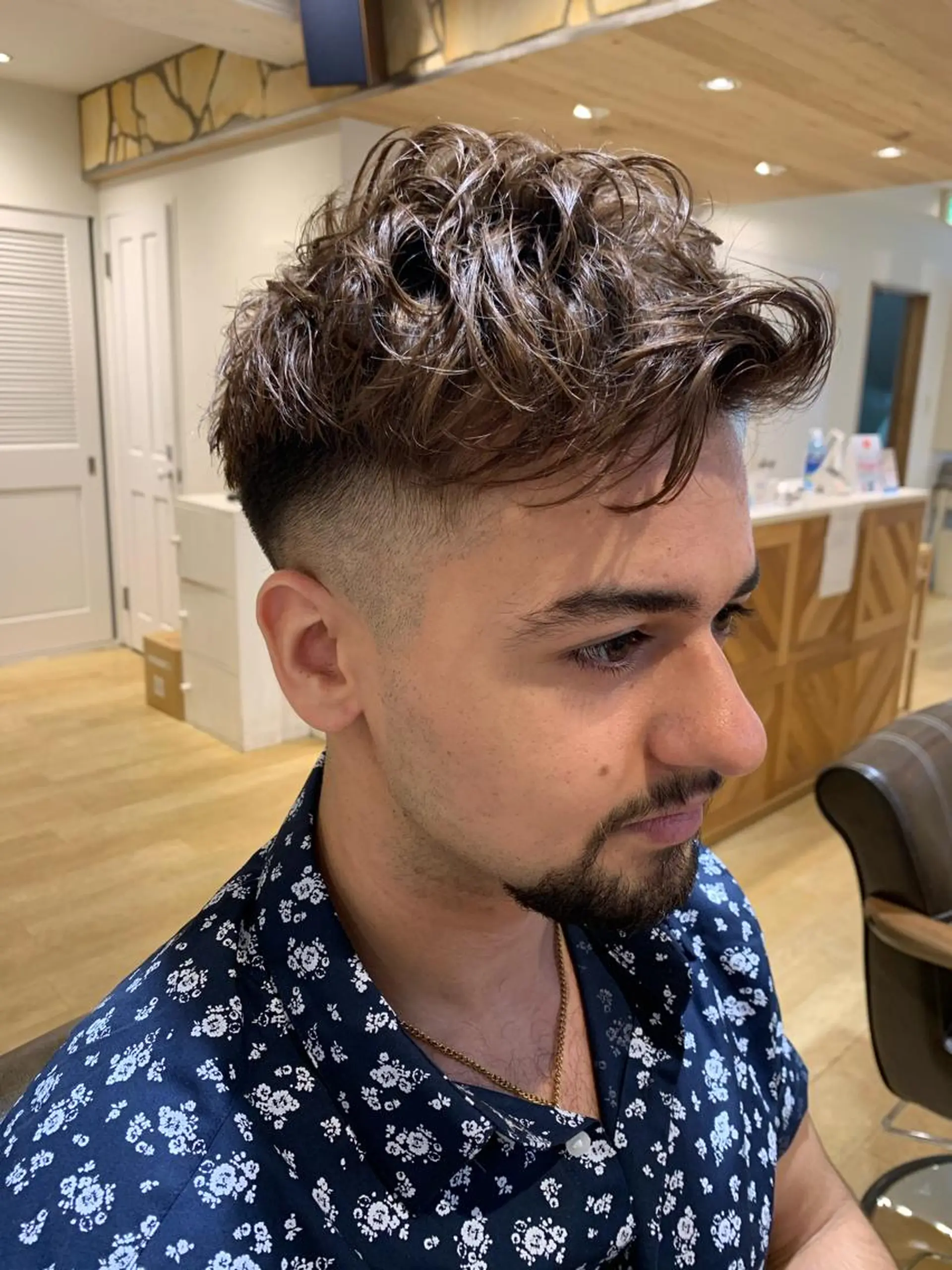 ショート 渋谷ハイトーン/ デザインカラー阿部のヘアスタイル