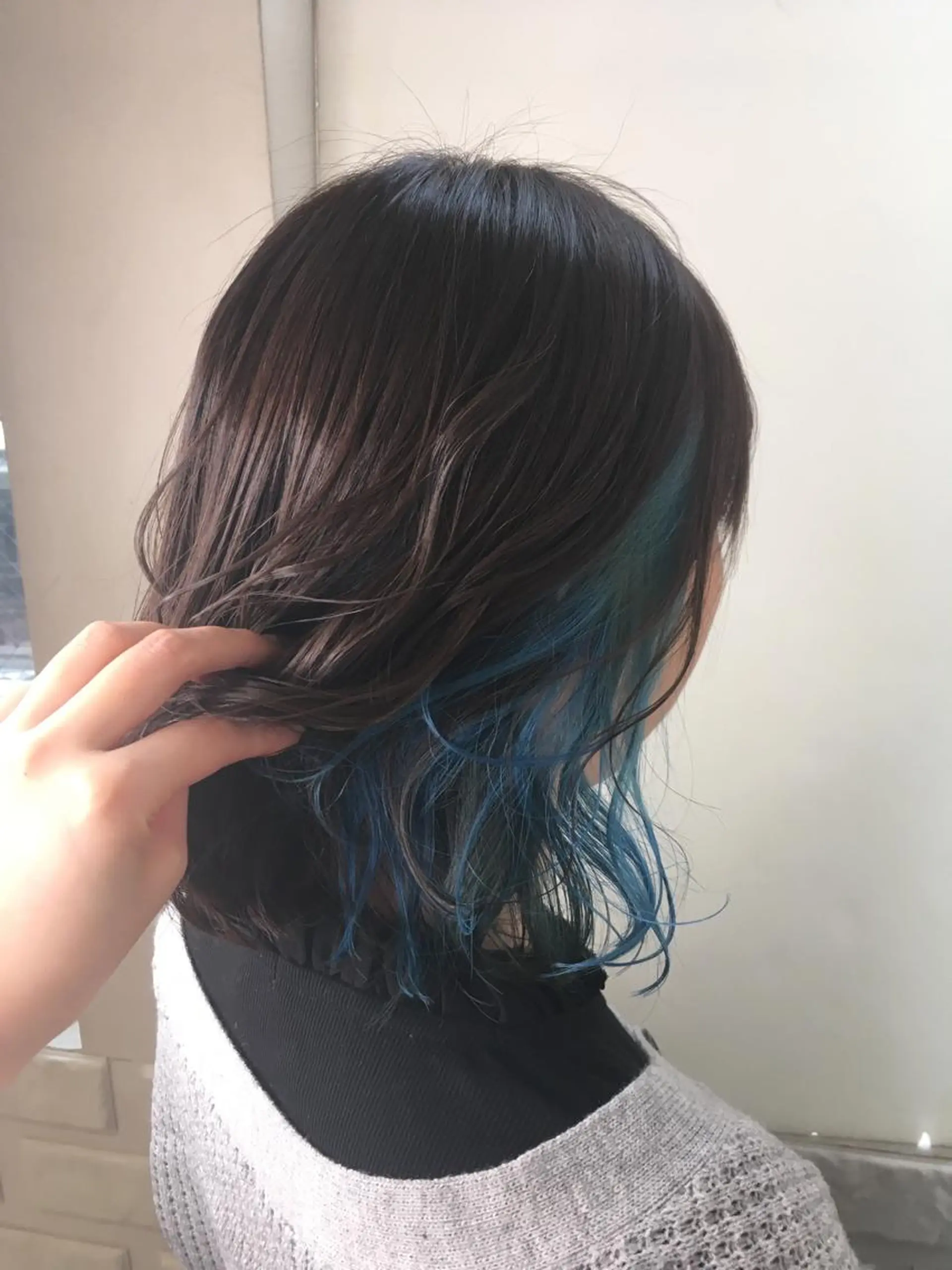 ミディアム カラー ブルーカラー インナーカラー 農添 杏のヘアスタイル