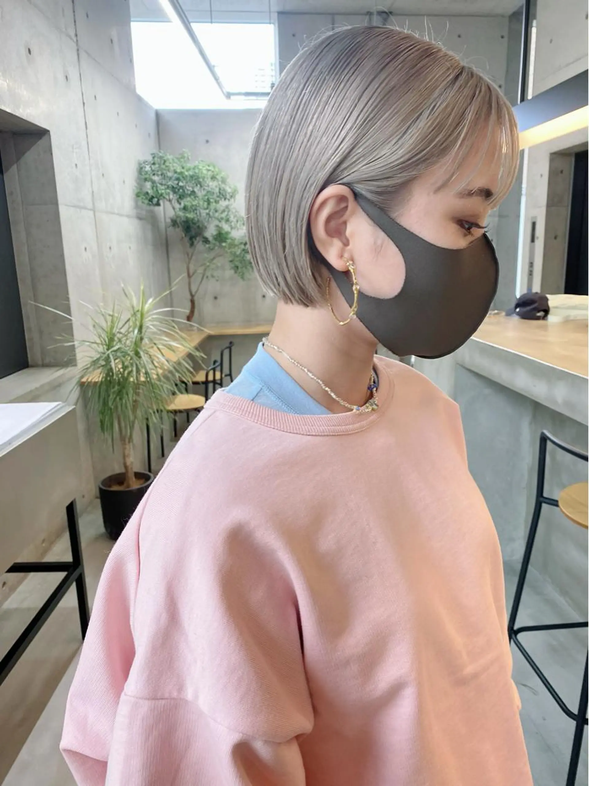 ミディアム カラー ヘアアレンジ ブリーチ ブロンド ボブ カット ヘアカラー トリートメント son hair HIROEのヘアスタイル