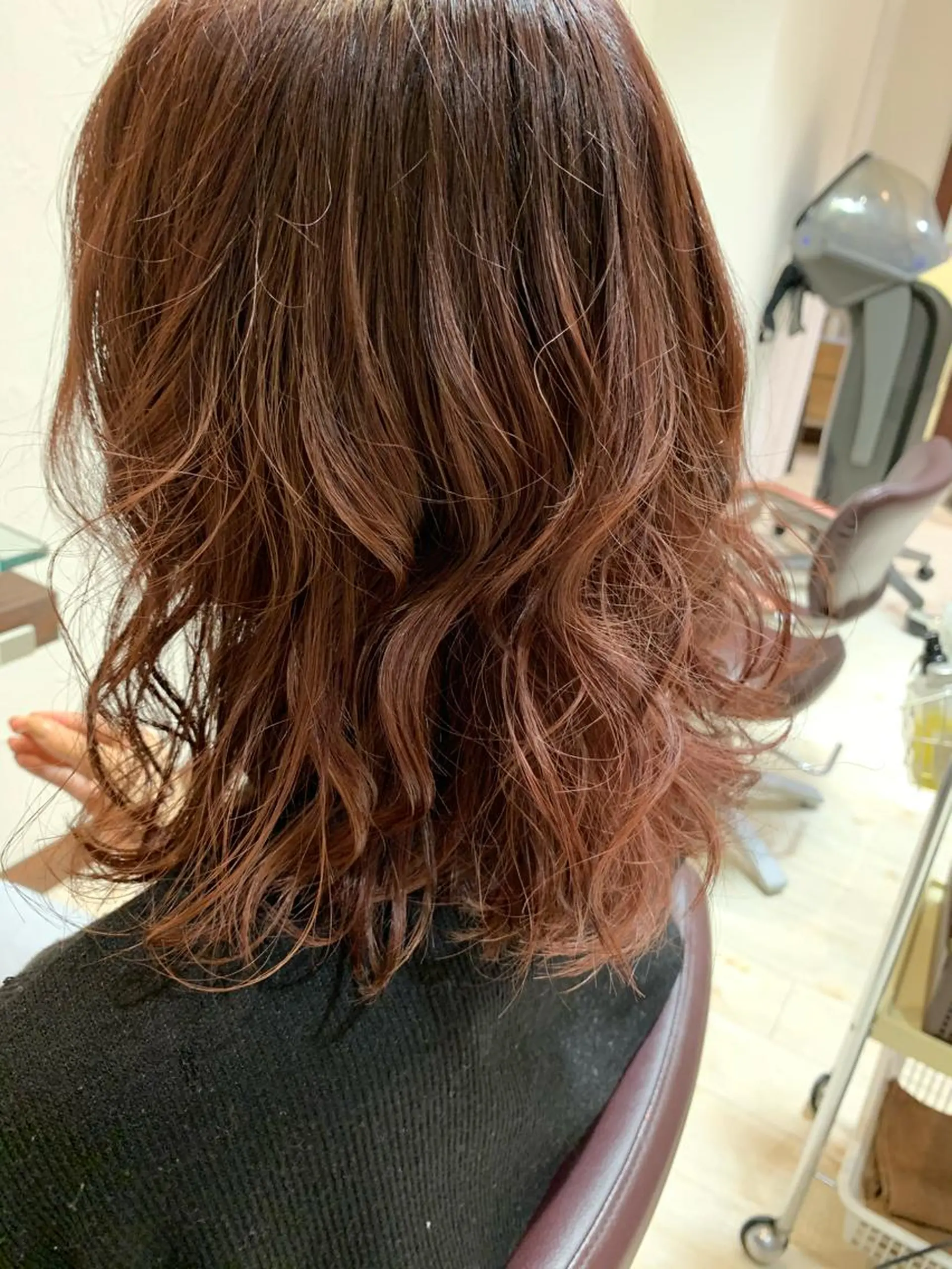 ミディアム カラー ブラウンカラー ピンクカラー ピンクブラウン newiGRANDE 🌈萩原聖也のヘアスタイル