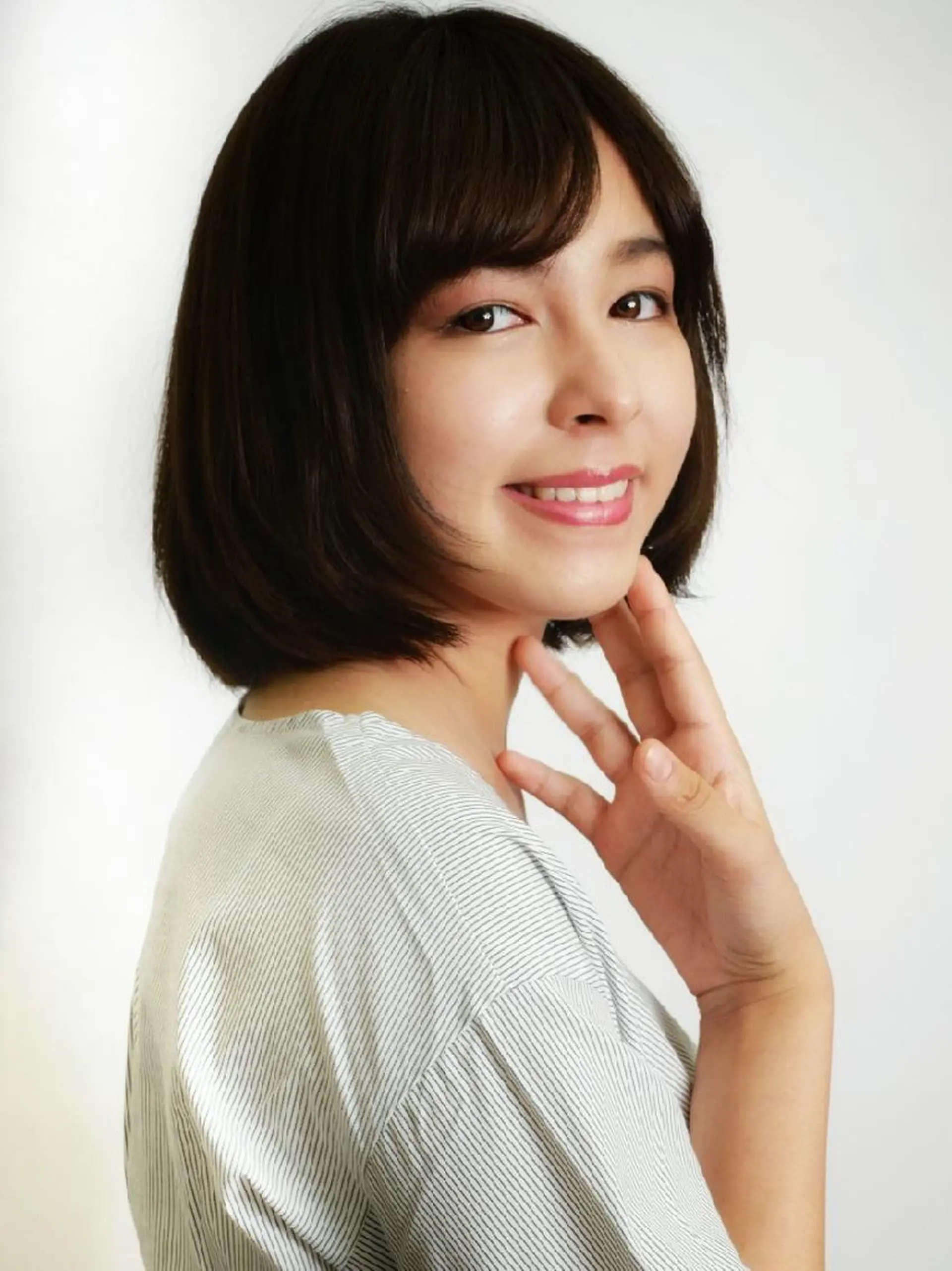 ミディアム 大人の艶髪✂️ 矢崎美紀のヘアスタイル