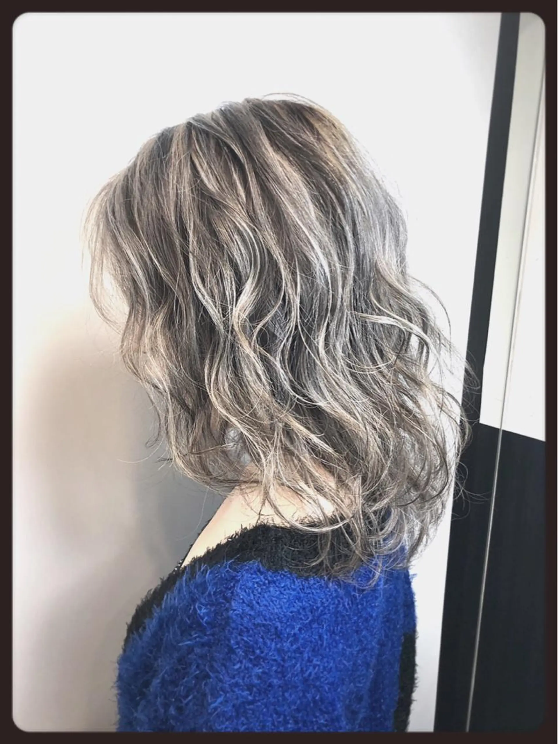 セミロング カラー ハイライトカラー ハイライト 韓国カラー/エクステ carryのヘアスタイル