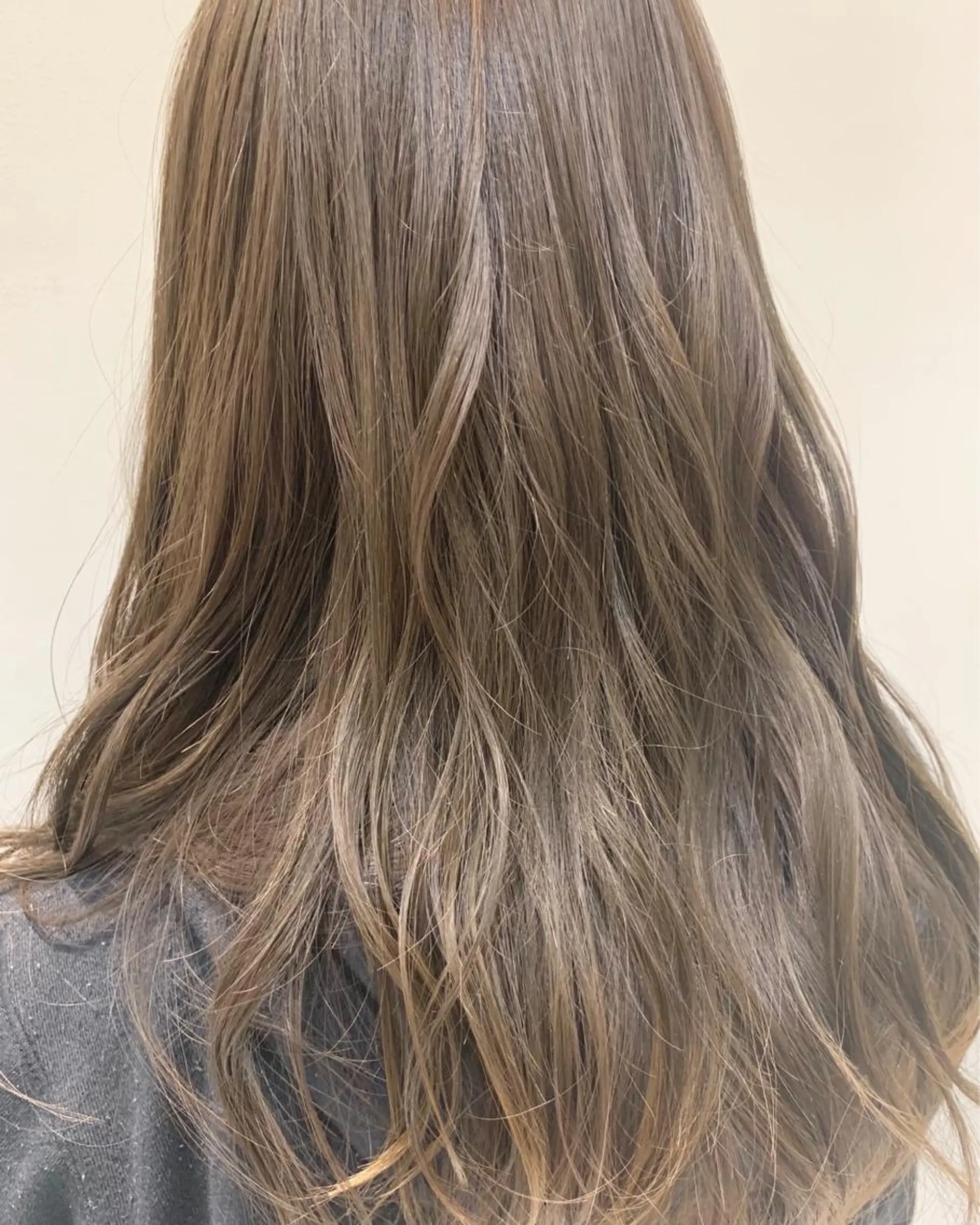 ロング カラー アッシュ オレンジ 🦖鶴岡香純🦖 産休中のヘアスタイル