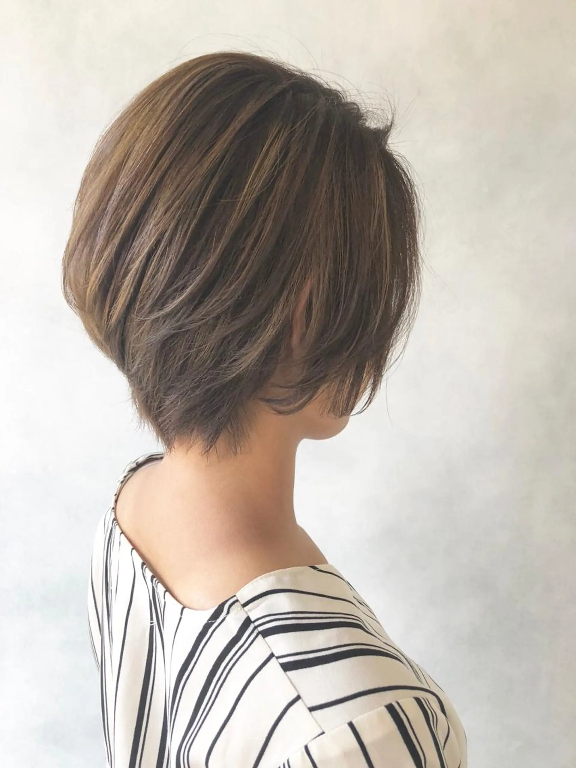 ショート 外国人風カラー ハイライト ヘアカラー トリートメント 小澤大輔 YOLO hairのヘアスタイル