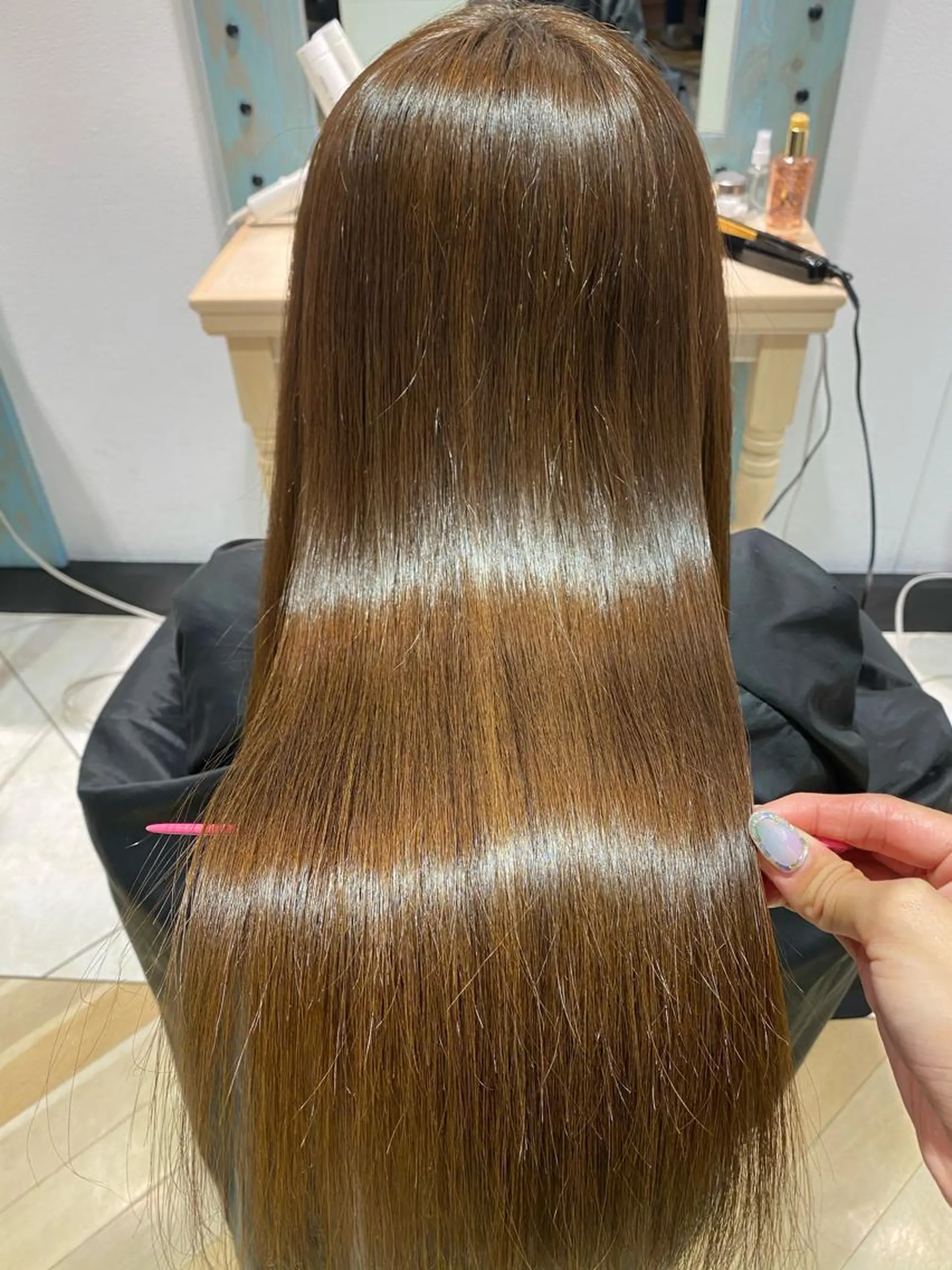 ロング カット ヘアカラー 縮毛矯正 トリートメント 髪質改善 縮毛の達人 矢井由真のヘアスタイル