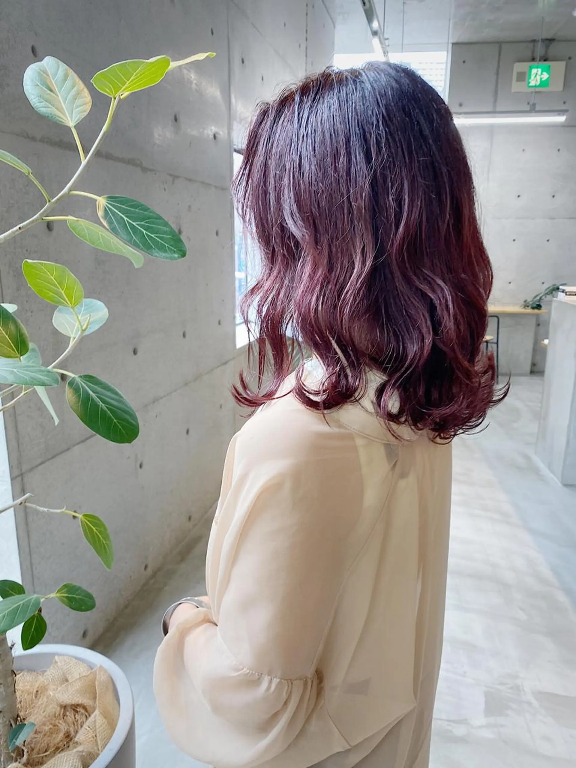 セミロング son hair HIROEのヘアスタイル