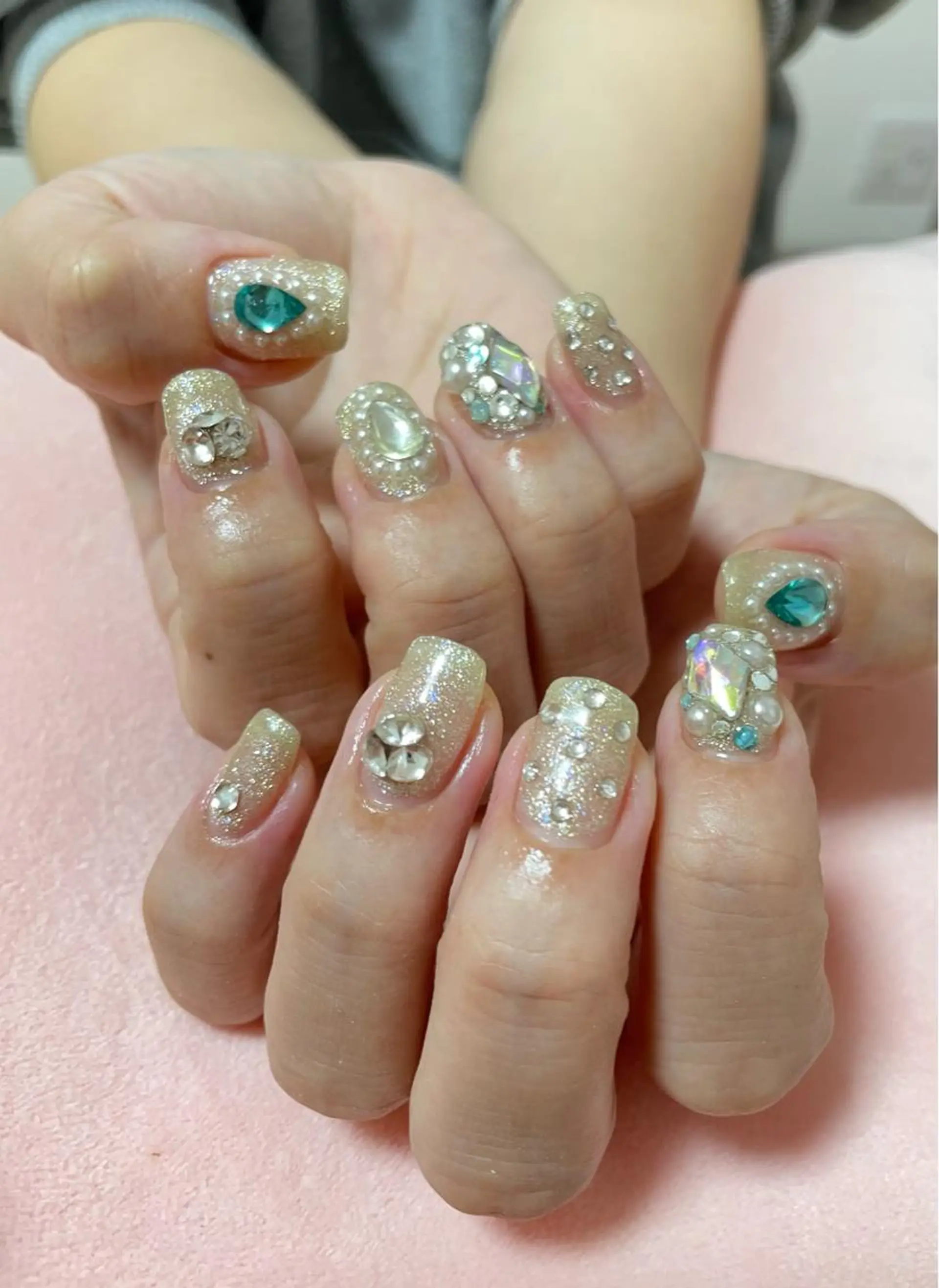 ネイル ハンドネイル フットネイル nailsalon momoのネイルデザイン