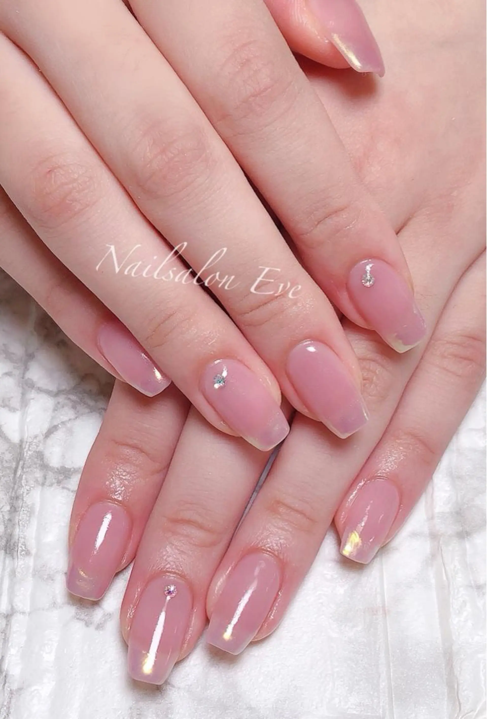 ネイル オーロラネイル フレンチネイル Nailsalon Eve（イヴ）のネイルデザイン