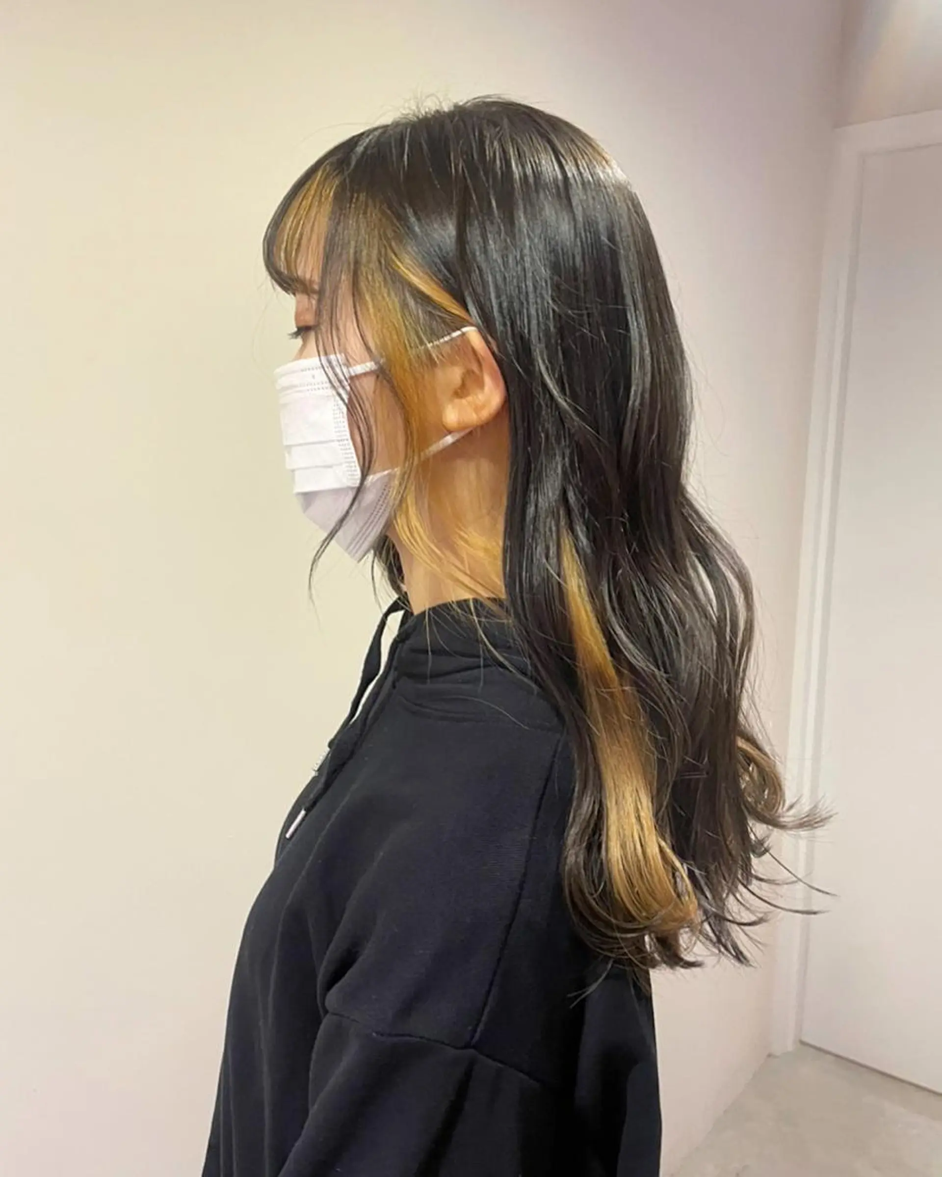 ロング カラー 抜きっぱなしブロンド デザインカラー ✂︎岡根 京花✂︎のヘアスタイル