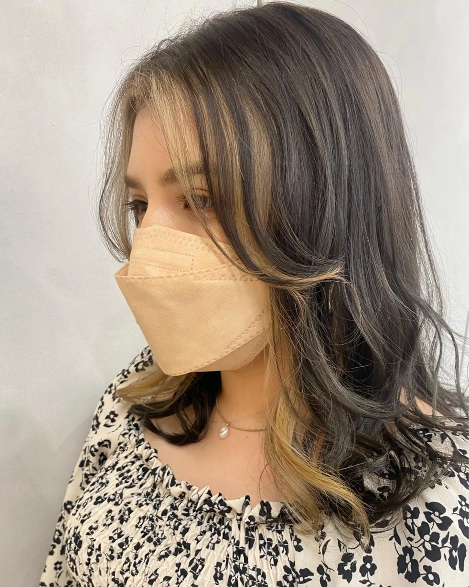 ミディアム カラー カット ヘアカラー トリートメント デザインカラー/パー マ🦖外岡咲希🦖のヘアスタイル