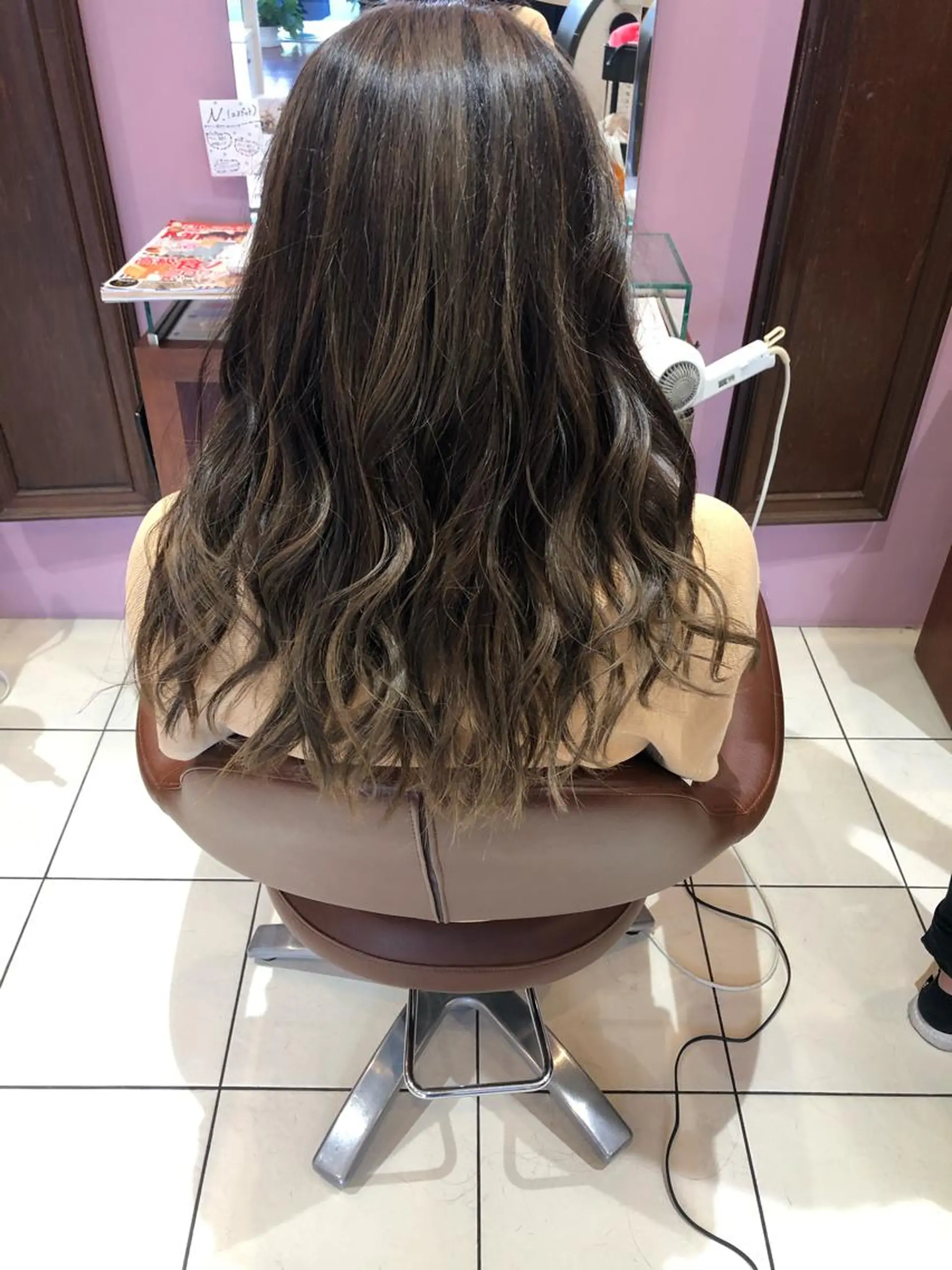ロング アッシュ ハイライト 大阪長居🌱野見山 卓也のヘアスタイル