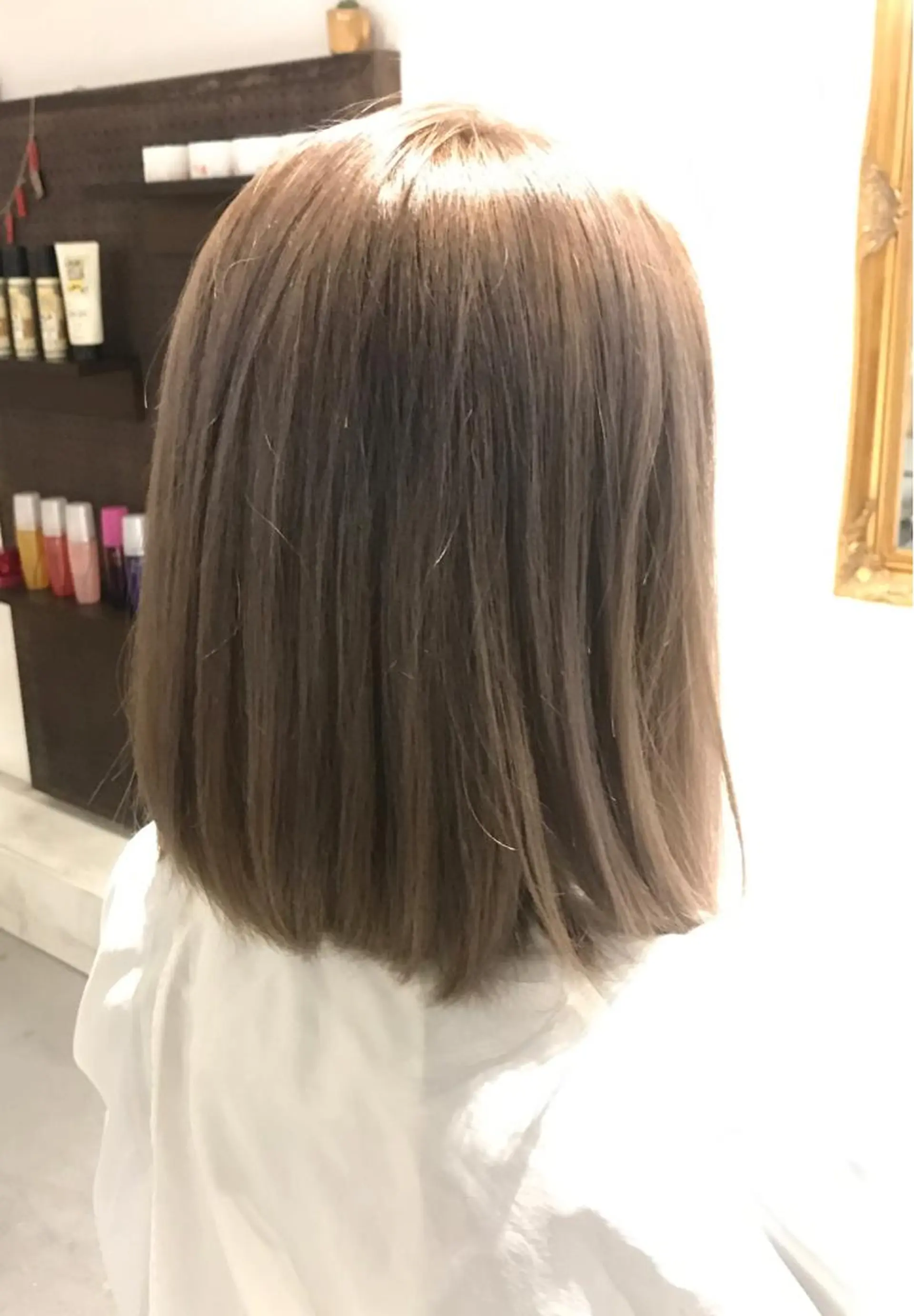 ミディアム カラー ベージュカラー ブリーチ グレージュ パパで店長な戸田 健治【ショートヘア】のヘアスタイル