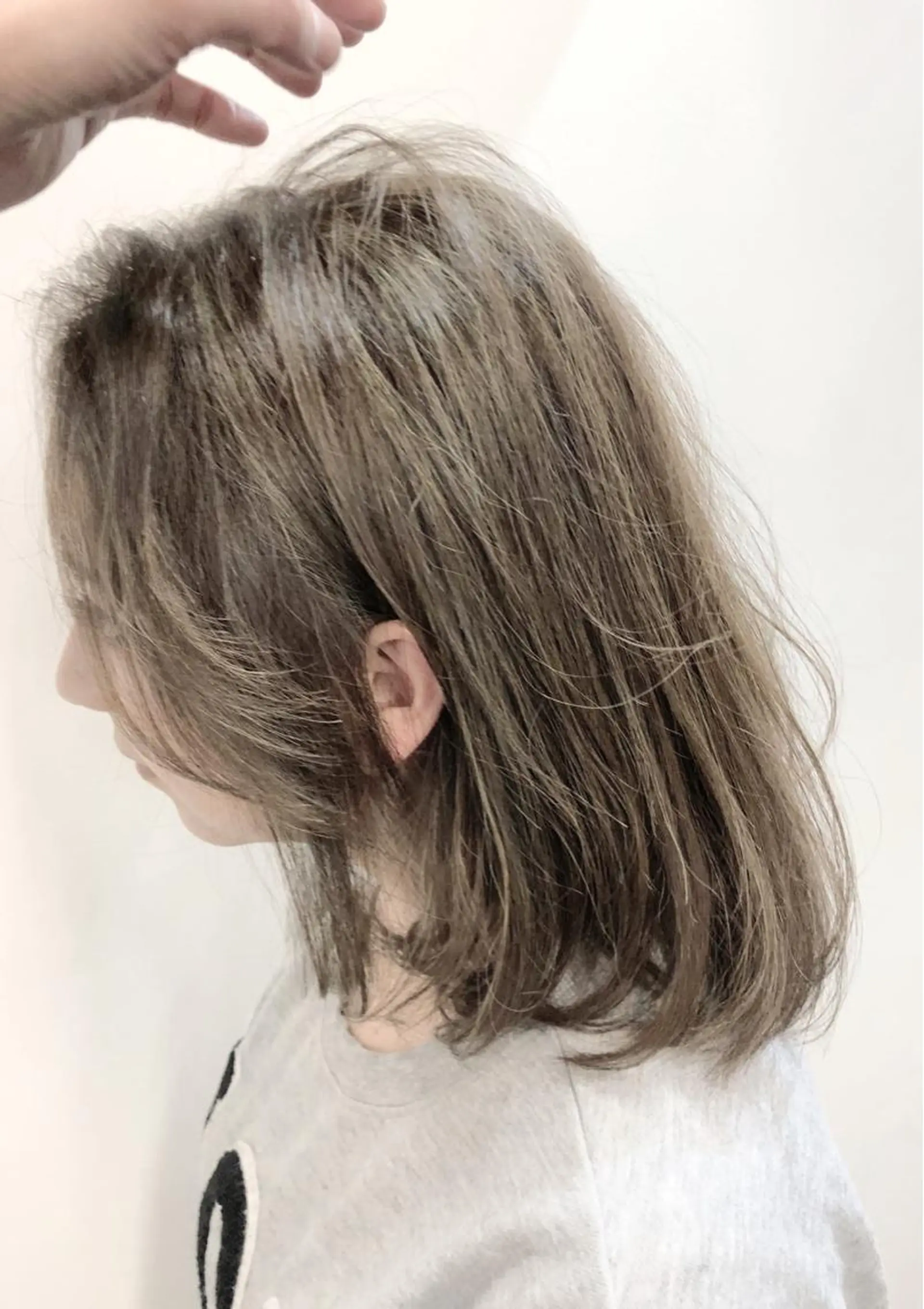 カラー グレージュ ハイライトカラー イルミナカラー ヘアカラー トリートメント ヘッドスパ グレージュ/髪質改善 Yamato.hのヘアスタイル