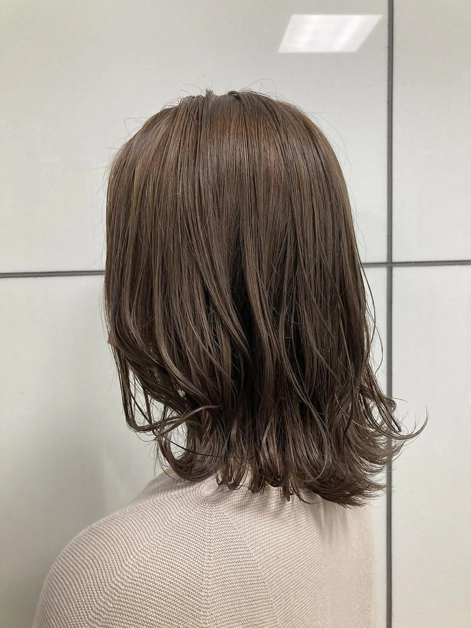 ミディアム カラー ヘアアレンジ ミストバング ブリーチ ケアブリーチ 透明感カラー デザインカラー カット トリートメント maoブリーチ無し 似合わせカラーのヘアスタイル