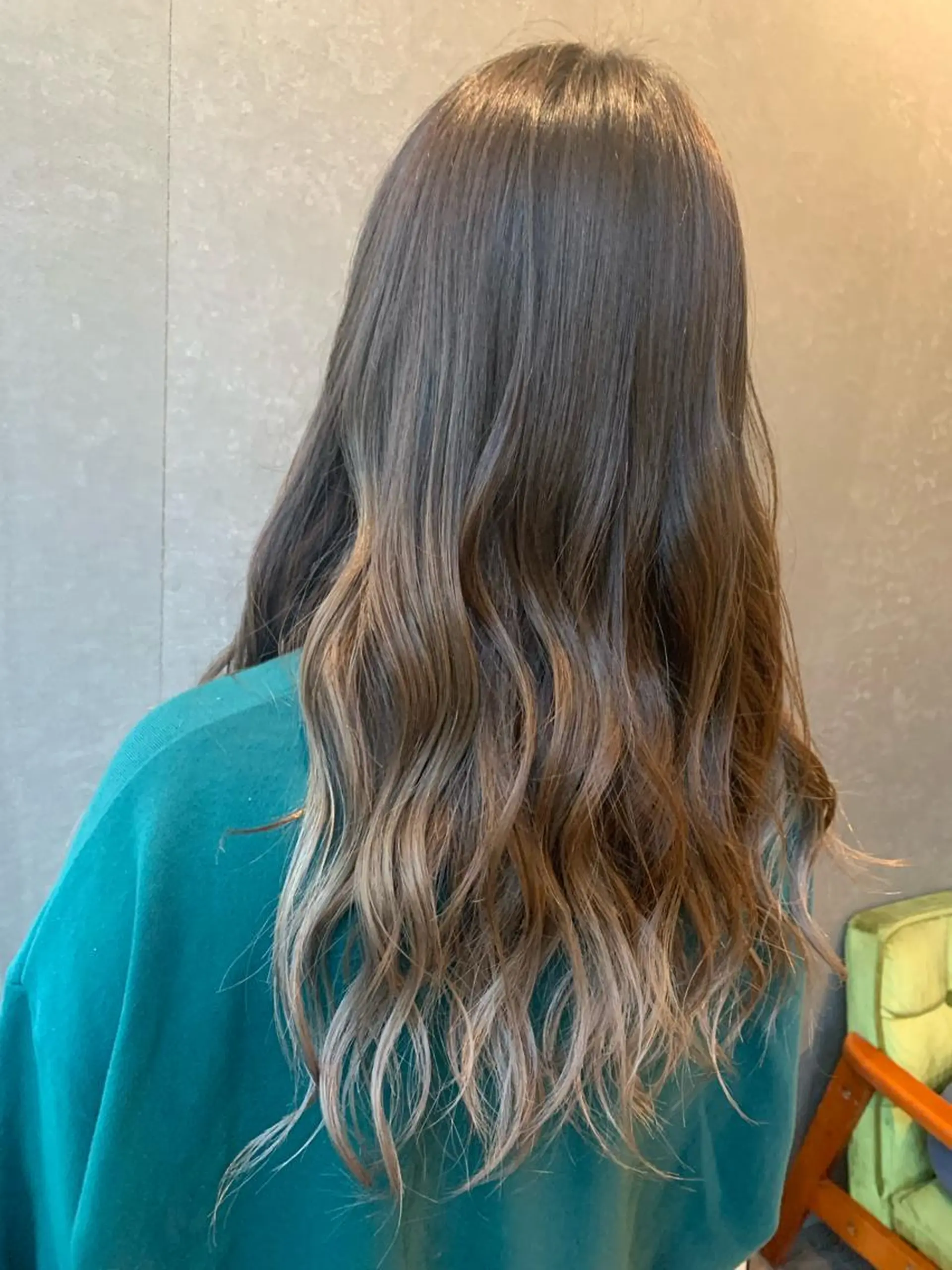 ロング カラー グラデーションカラー ルラブランシェ所属・🫧美髪カラー🫧 MANAMIのヘアスタイル