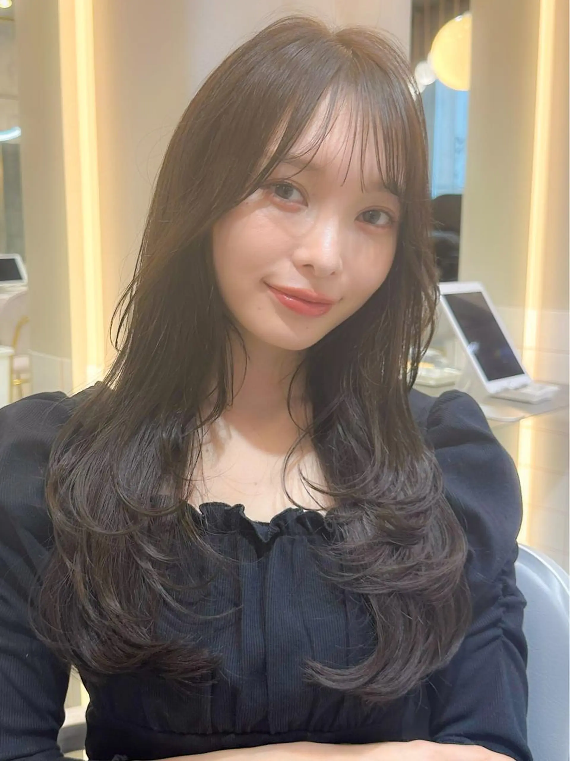 セミロング シールエクステ セミロングパーマ エクステ ハイライト 髪質改善 新宿/韓国風レイヤー 髪質改善/渋谷直樹のヘアスタイル