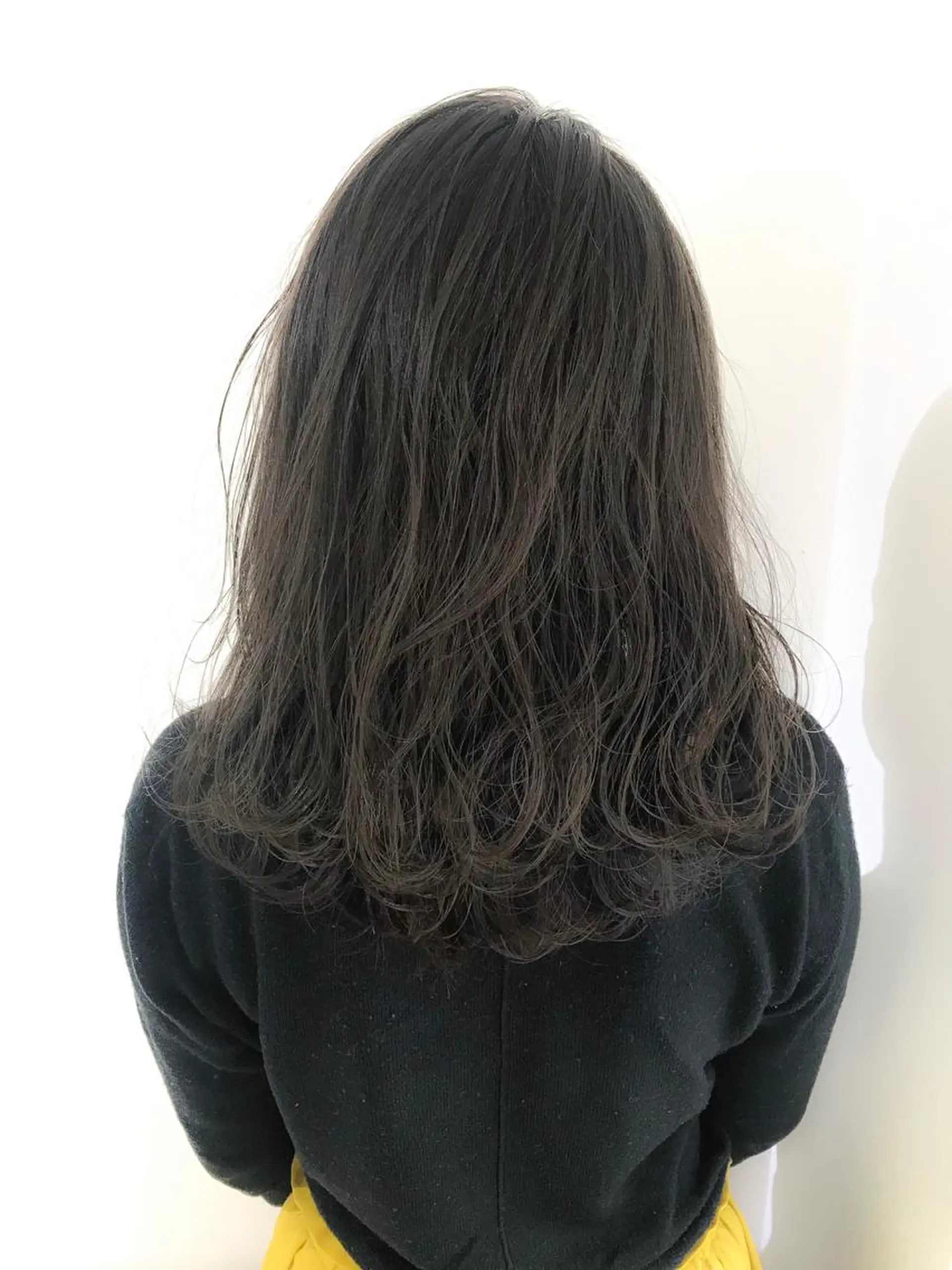 セミロング 💫カットはなんでも 得意です✂️のヘアスタイル