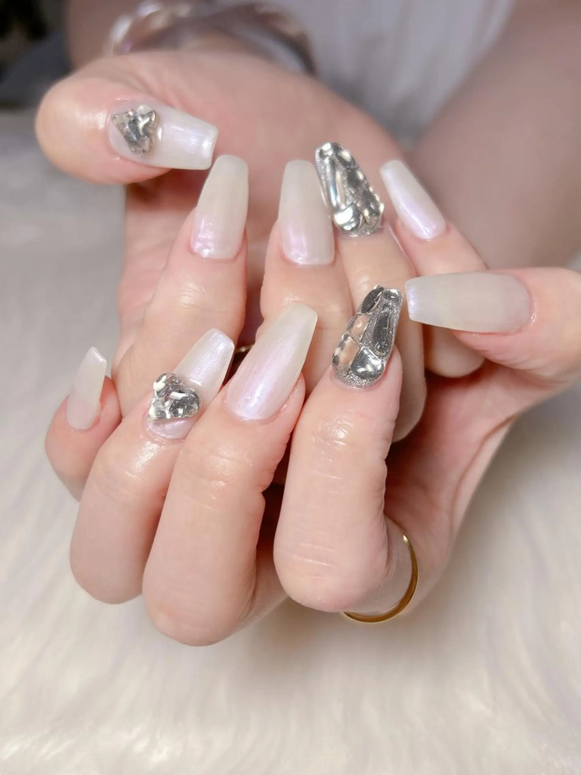 ネイル ハンドネイル 桃山 莉緒のネイルデザイン