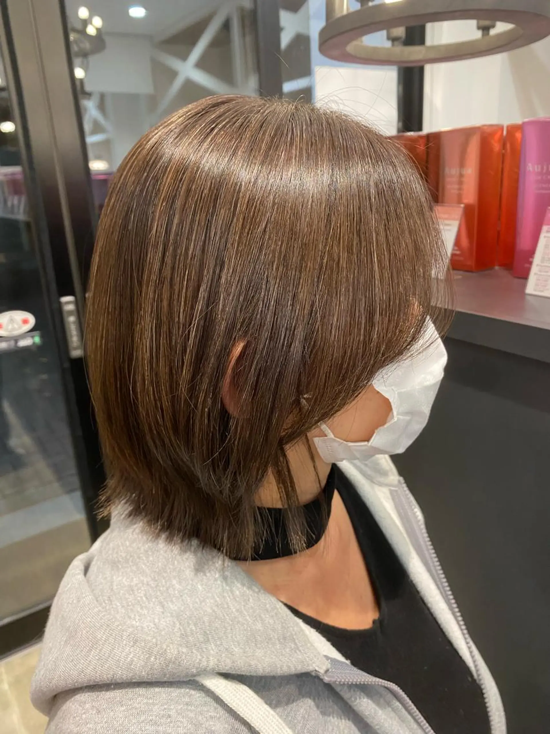 ミディアム 柴田 枝利子のヘアスタイル