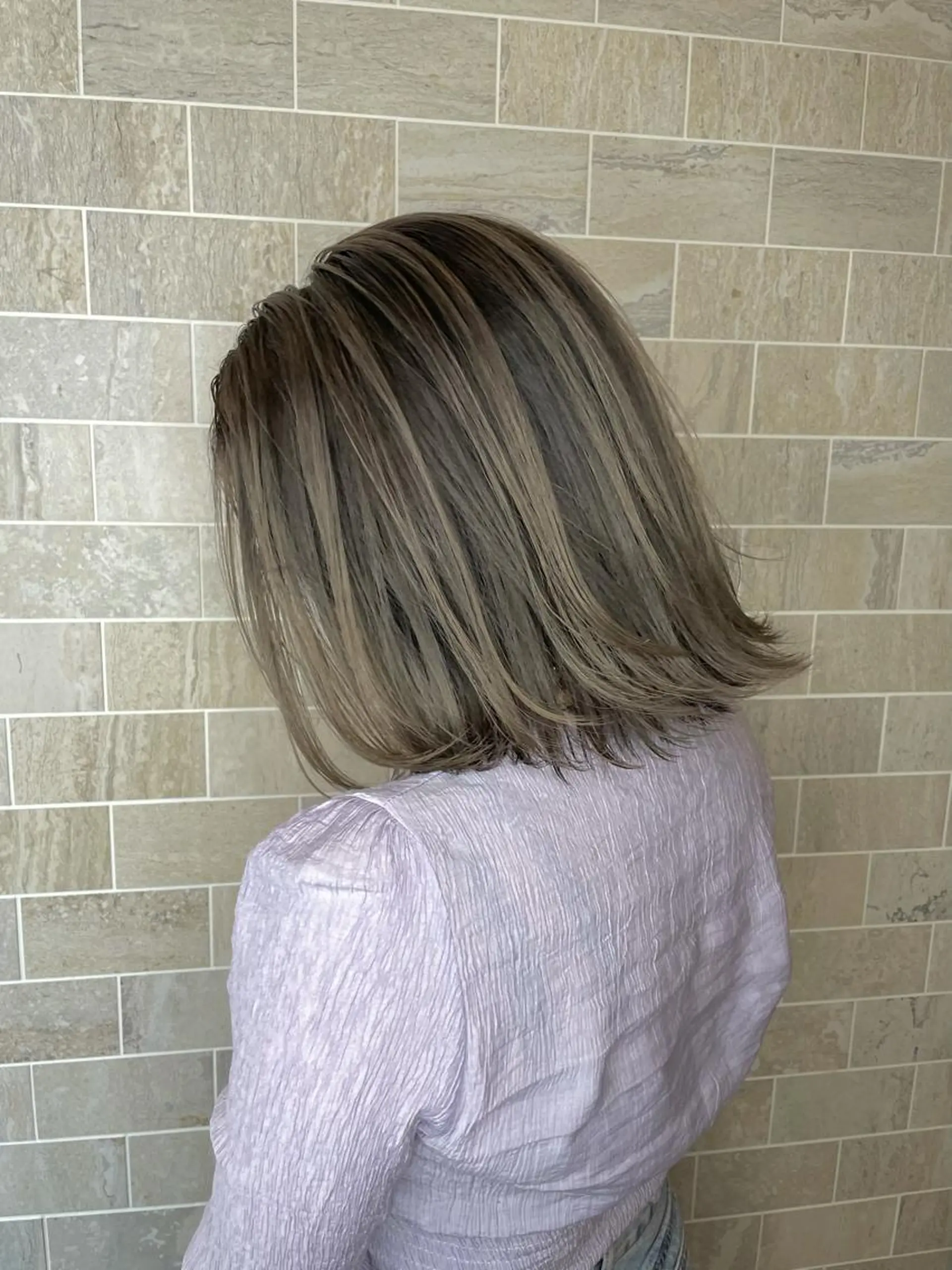 ミディアム ヘアカラー トリートメント ブリーチ毛矯正.髪質 改善.髪にドラマをのヘアスタイル