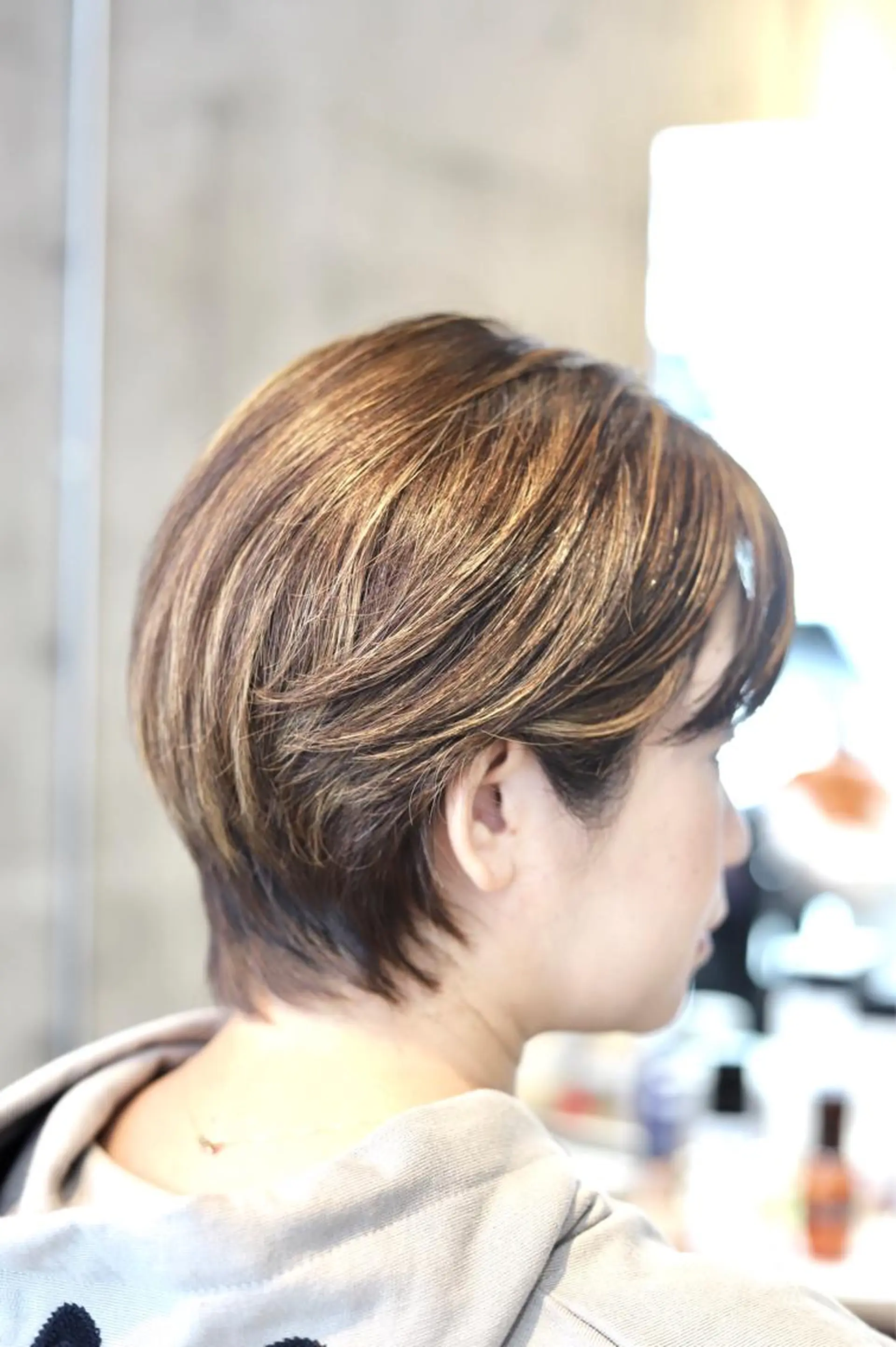 ショート カラー アッシュ アドミラルYoshi oのヘアスタイル