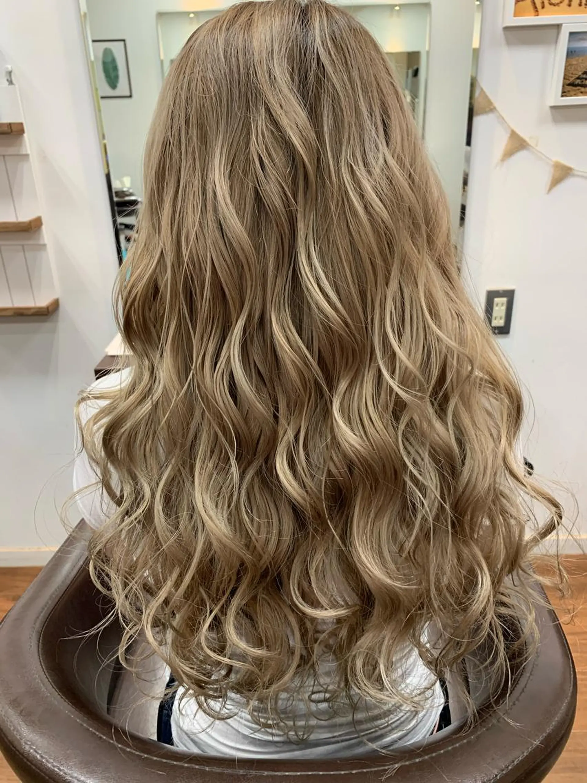 ロング シールエクステ エクステ 外国人風カラー ハイライト 韓国風ヘア ヘアカラー エクステ 家田 竜のヘアスタイル