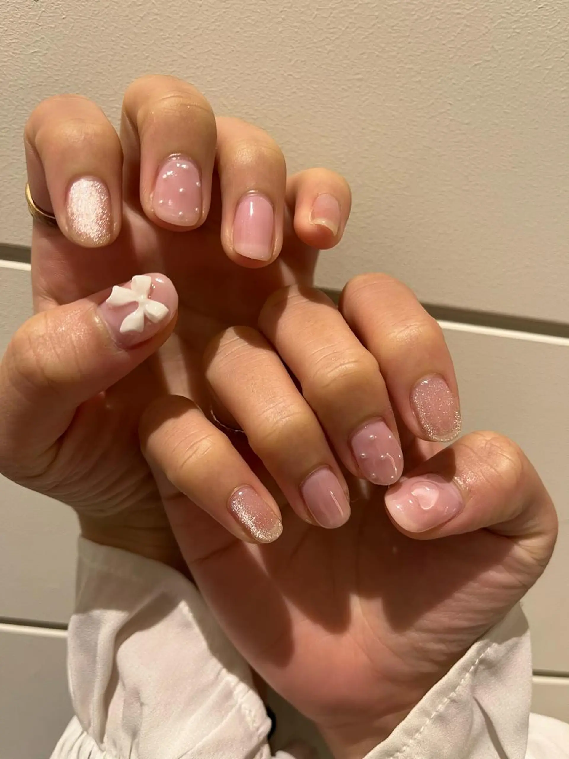 ネイル ガーリー ハート マグネットネイル リボン シンプルネイル Momone ／渋谷／パラジェルのネイルデザイン