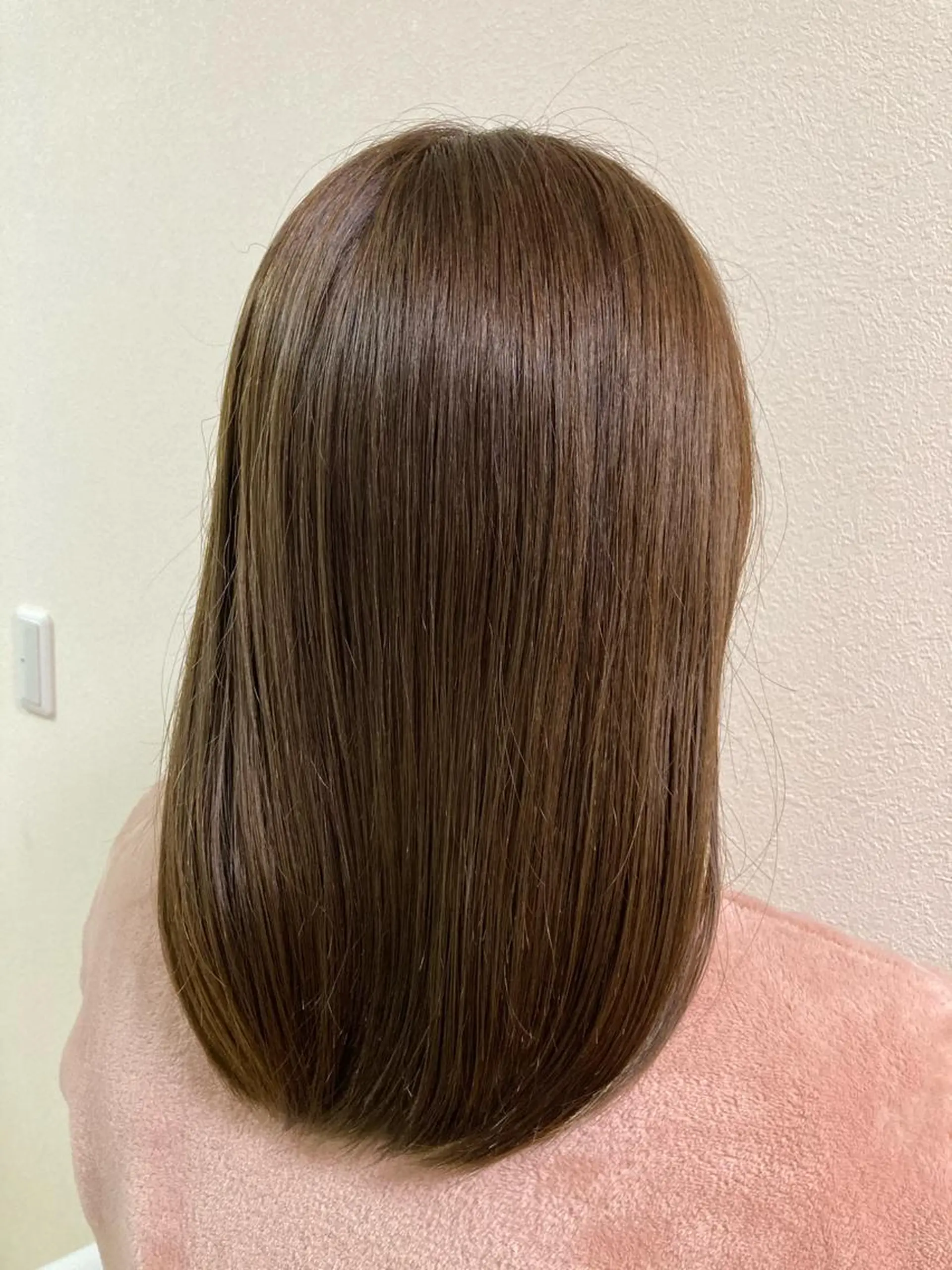 ミディアム 縮毛矯正 IVERA二刀流⚔️ 横野圭⚔️のヘアスタイル