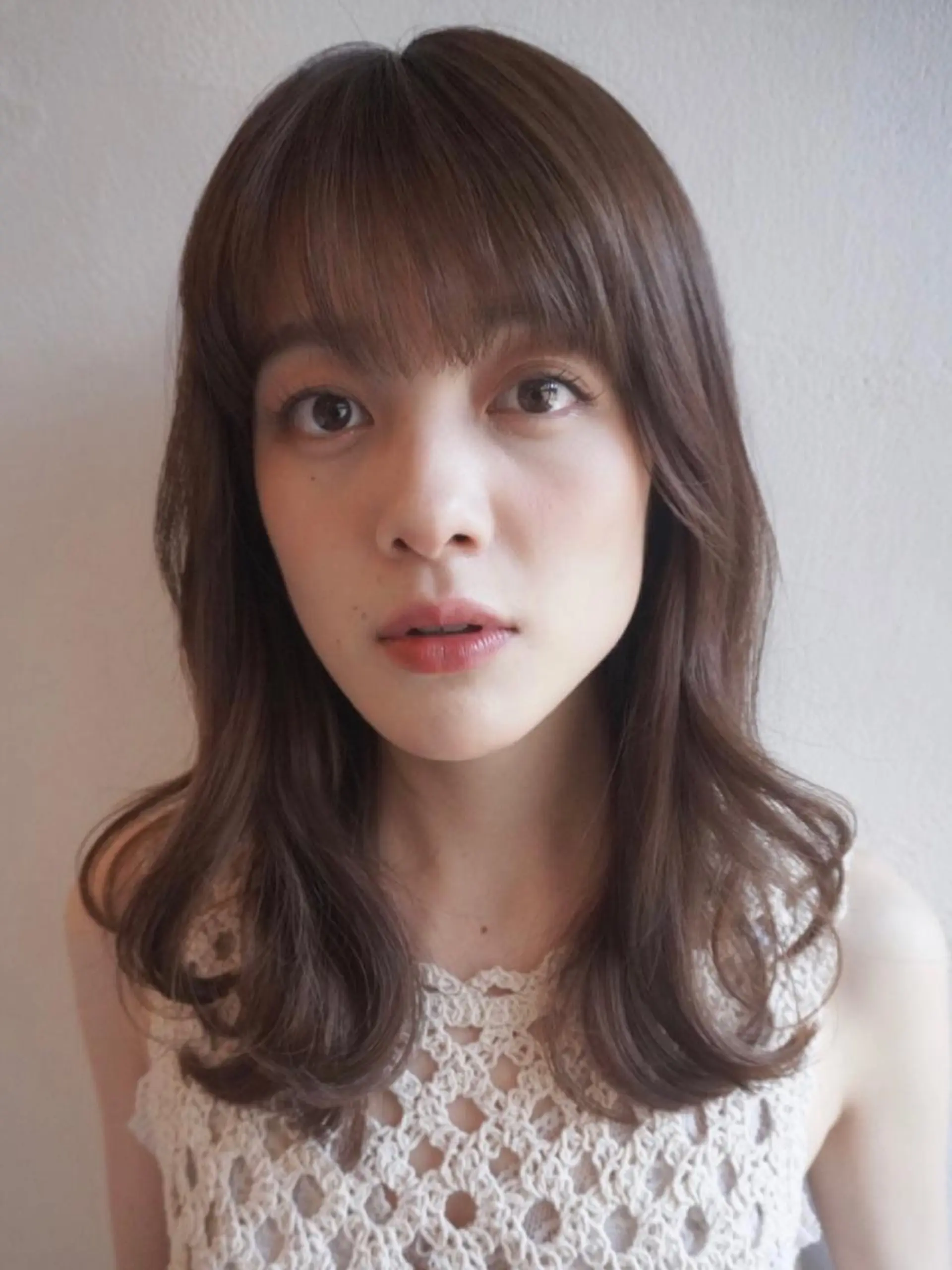 セミロング 菅原リキヤ くびれレイヤーヘアのヘアスタイル