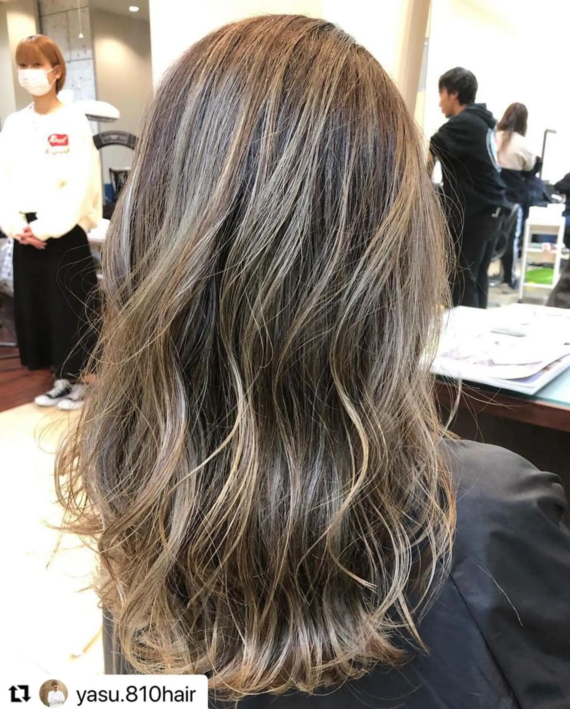 ミディアム カラー メンズ メンズバレイヤージュ メンズブリーチ メンズハイライト メンズハイトーン メンズインナーカラー 🩷Eny terrace🩷のヘアスタイル