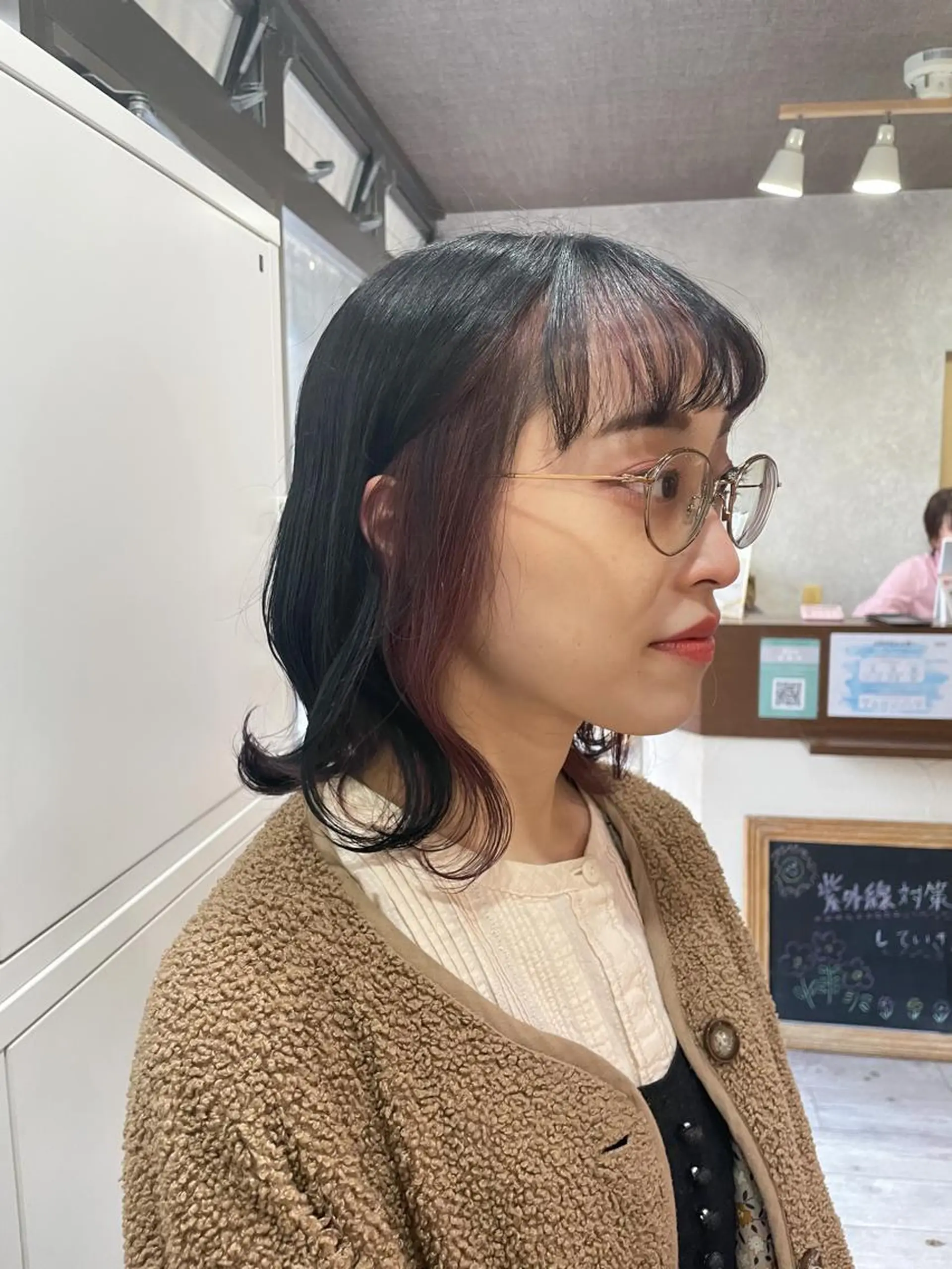 ミディアム カラー イヤリングカラー ラベンダーカラー ラベンダーピンク ピンクカラー カット ヘアカラー イワタ マハ/ minim hairのヘアスタイル