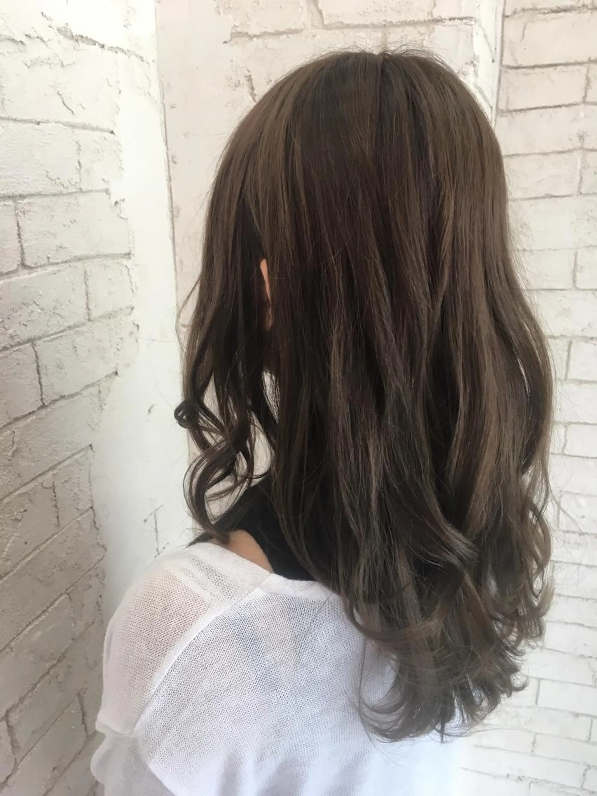 セミロング カラー someya 🥀のヘアスタイル