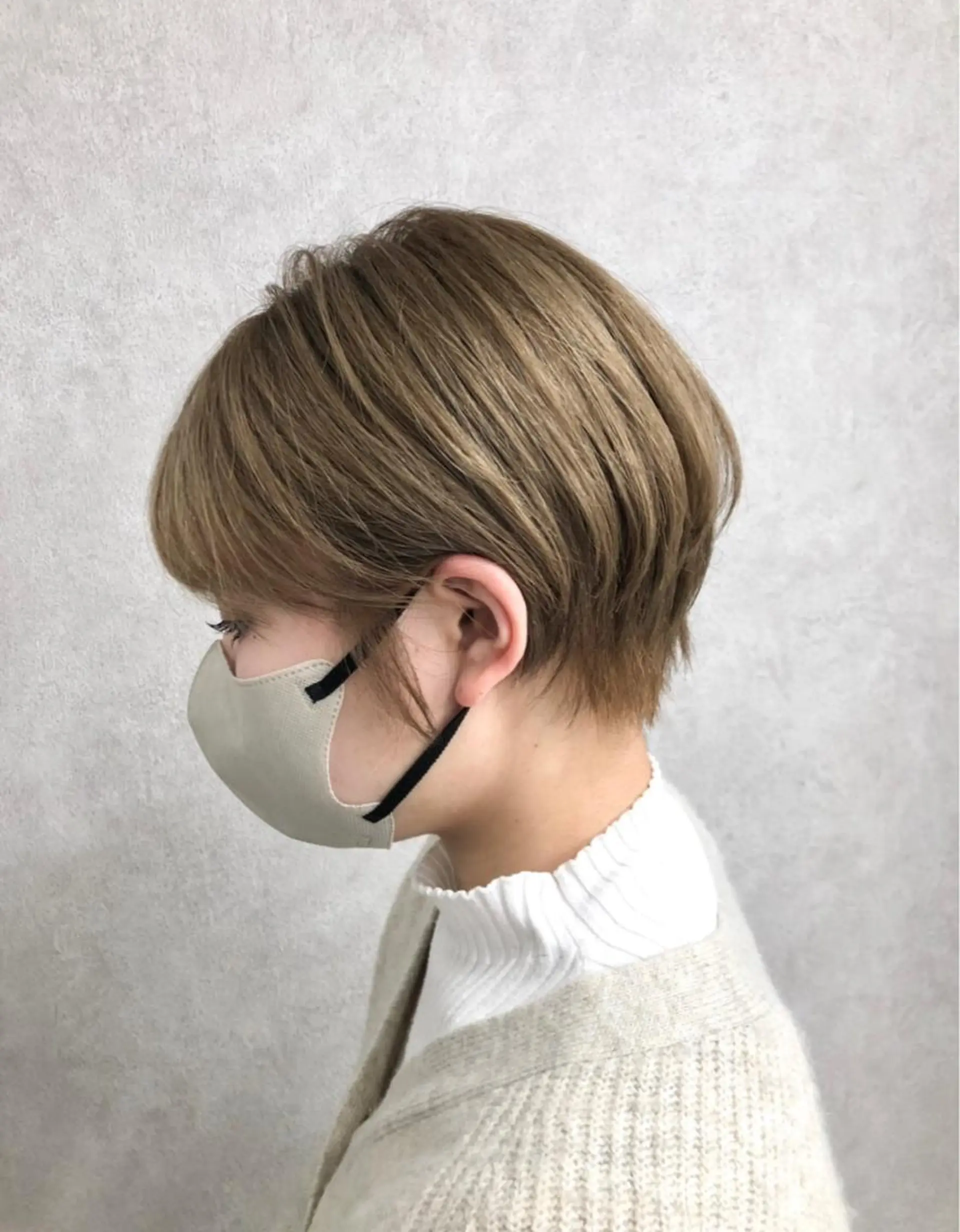 ショート カラー ベージュカラー ショートヘア カット ヘアカラー トリートメント ショート、韓国メンズ ヘアのかつらぎのヘアスタイル