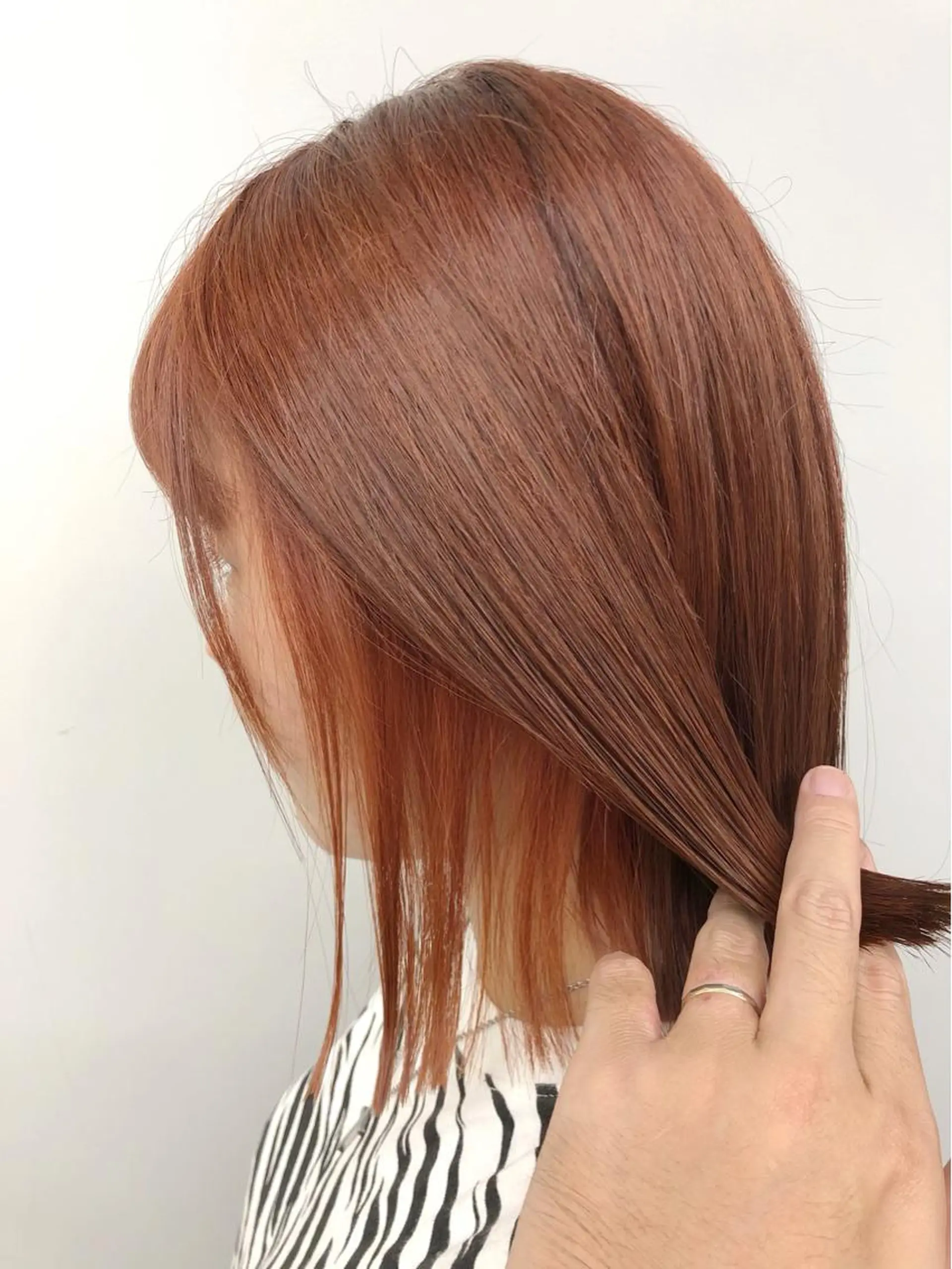 ミディアム カラー インナーカラー ピンクカラー レッドカラー 代表　YUKI ☆のヘアスタイル