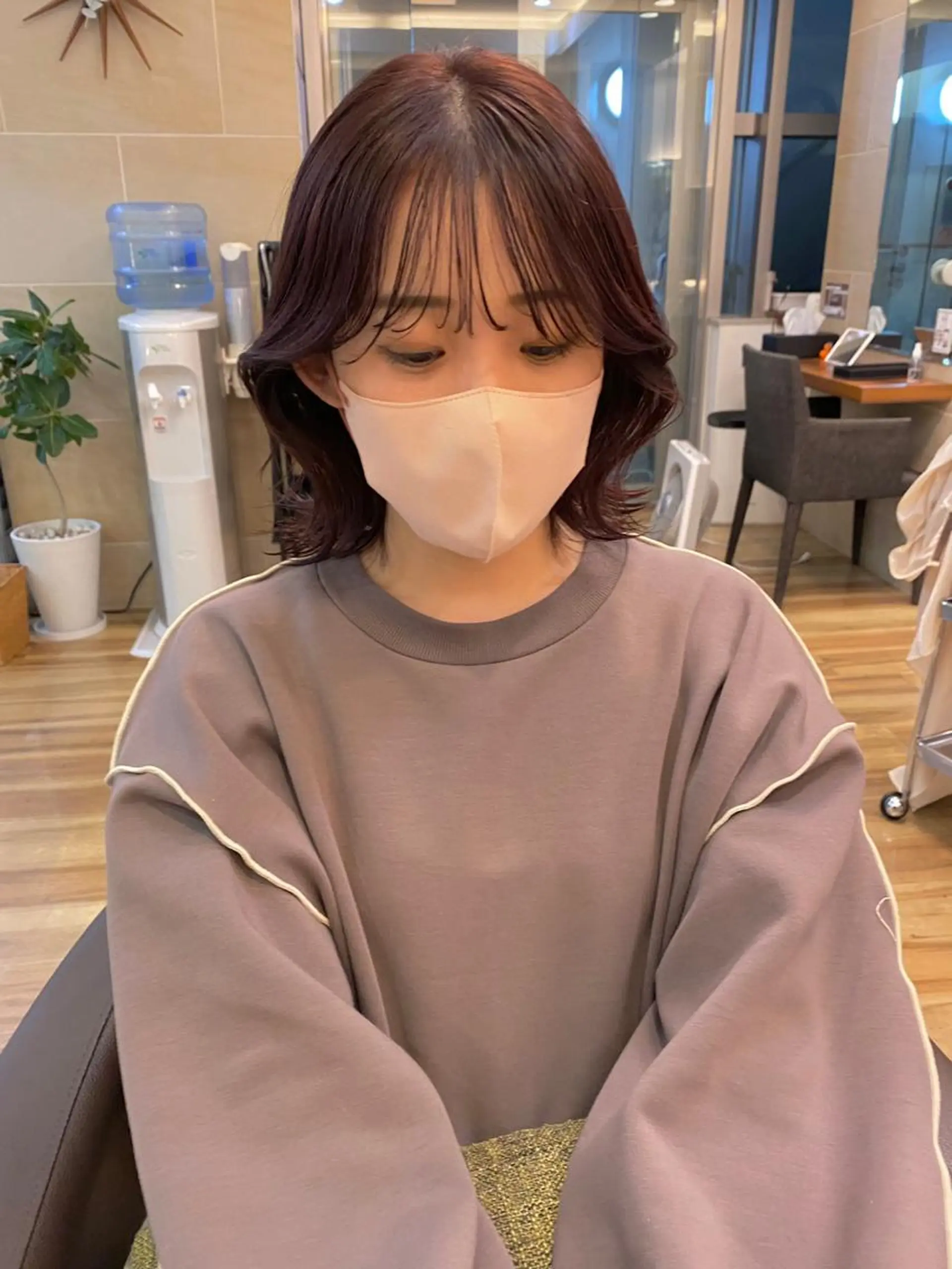 ミディアム レイヤーカット /透明感/千葉怜寿のヘアスタイル