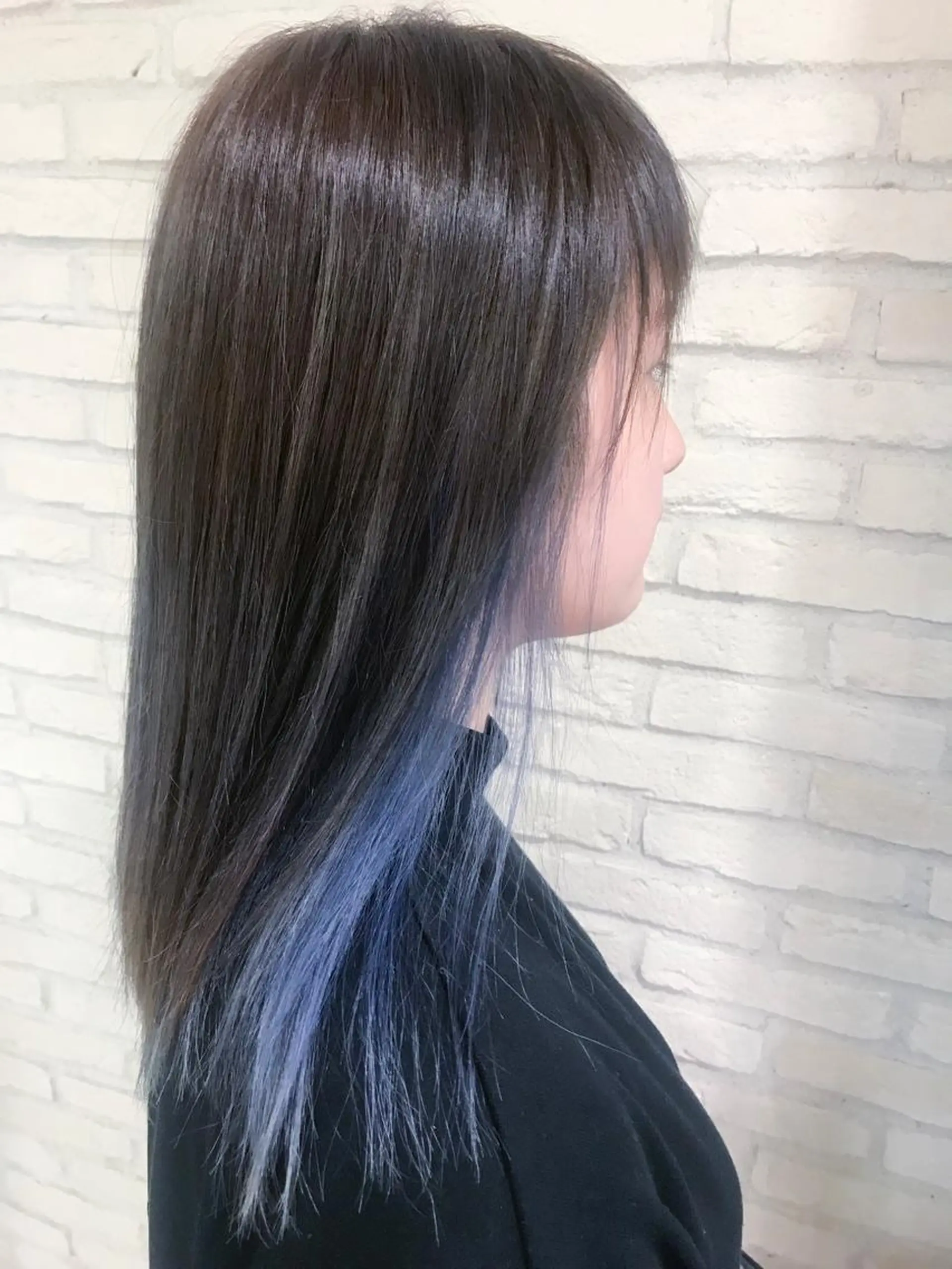 ミディアム カラー ブリーチ ブルーカラー インナーカラー 横浜🍒ルーツカラー エクステ／RIEのヘアスタイル