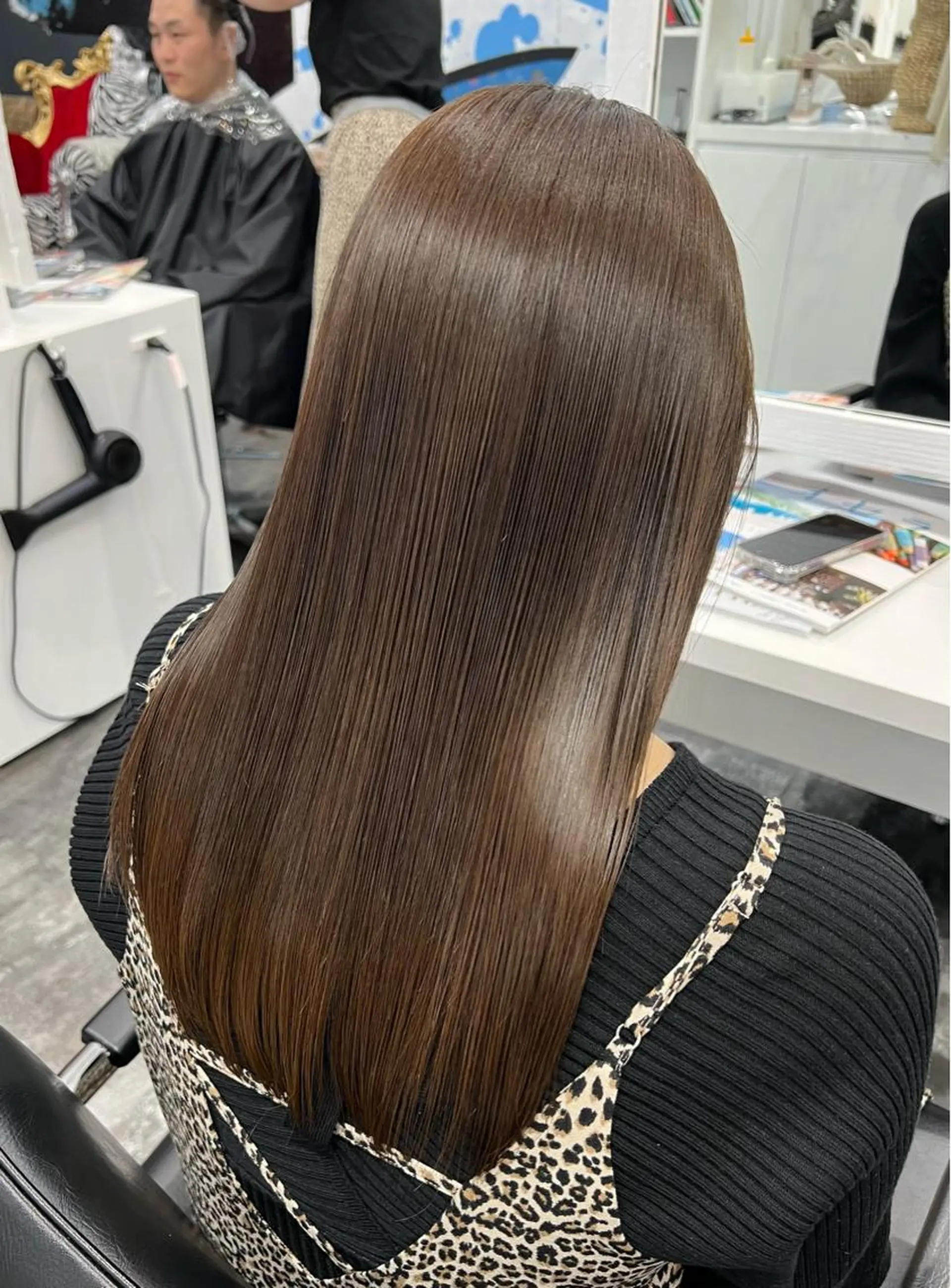 ロング カラー ベージュカラー オリーブベージュ 髪質改善 トリートメント カット ヘアカラー 縮毛矯正 トリートメント LOMARLIE JURIAのヘアスタイル