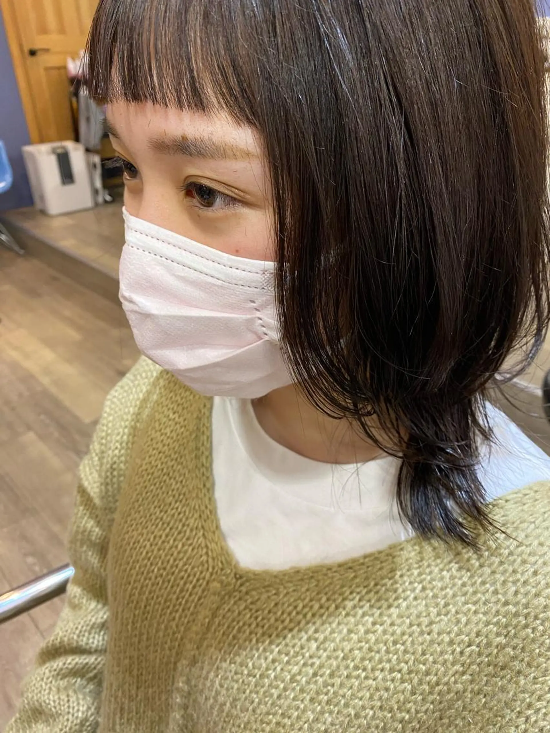ミディアム W所属・小林 朋花のヘアスタイル