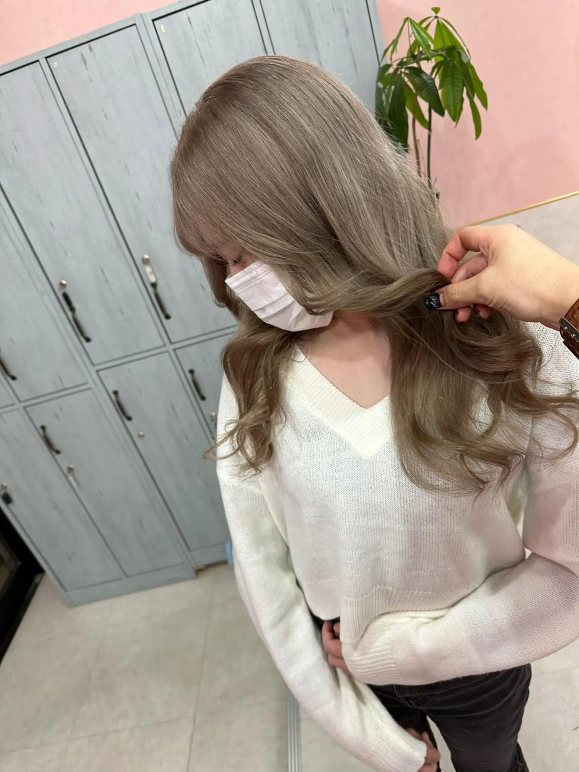 ロング カラー ヘアカラー トリートメント ブリーチ率No.1 MANATO🎨🌈のヘアスタイル